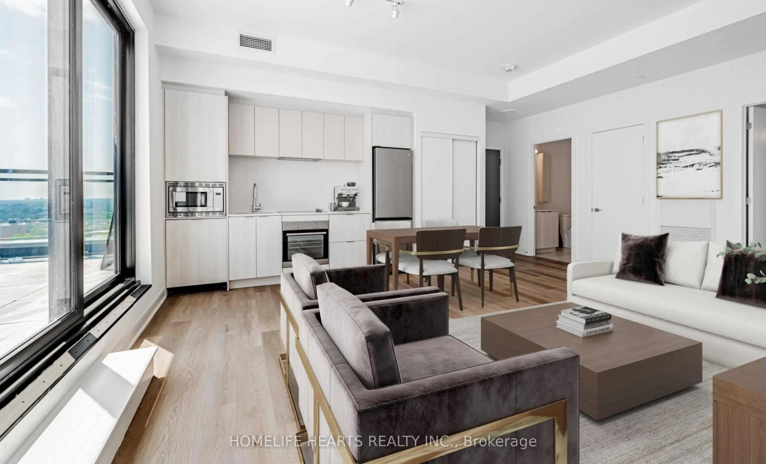 86 Dundas Street E #421