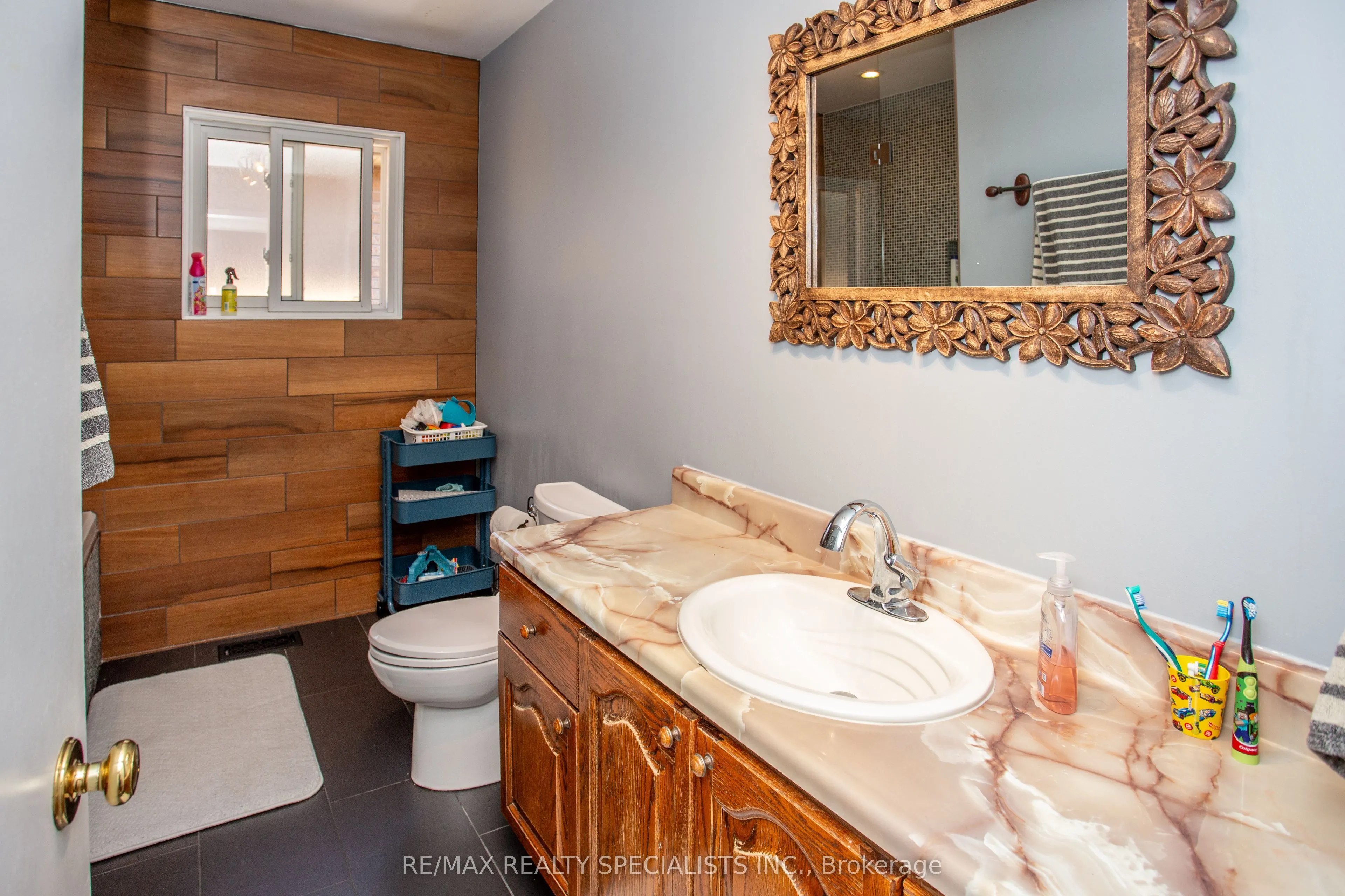 4386 Curia Crescent