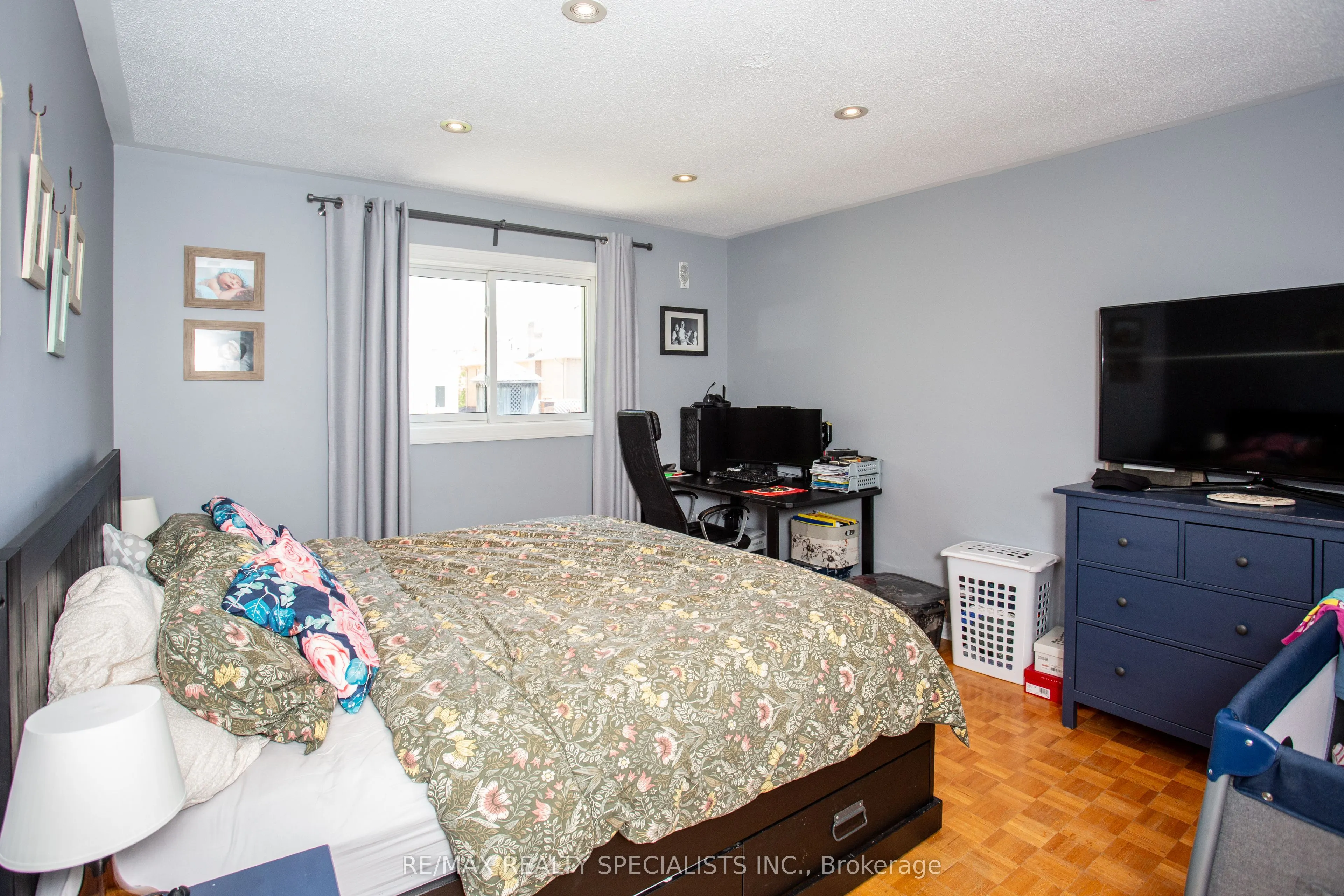 4386 Curia Crescent