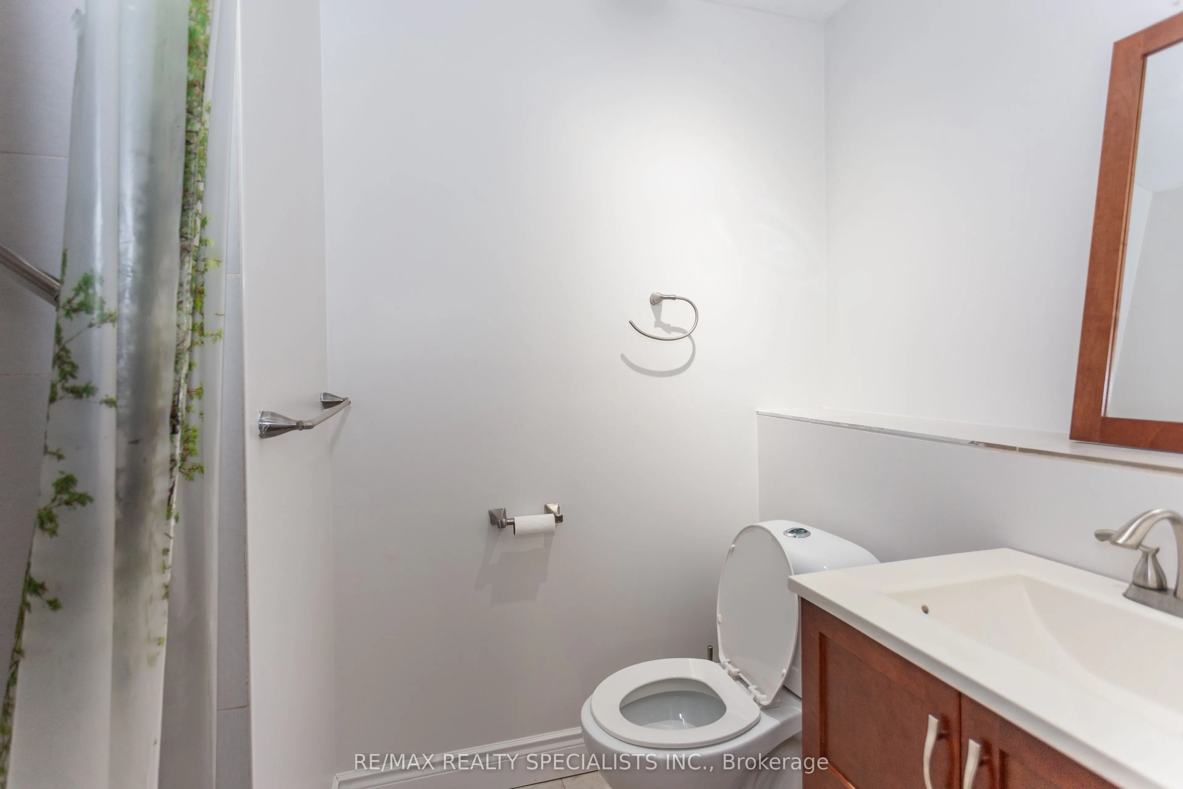 4386 Curia Crescent