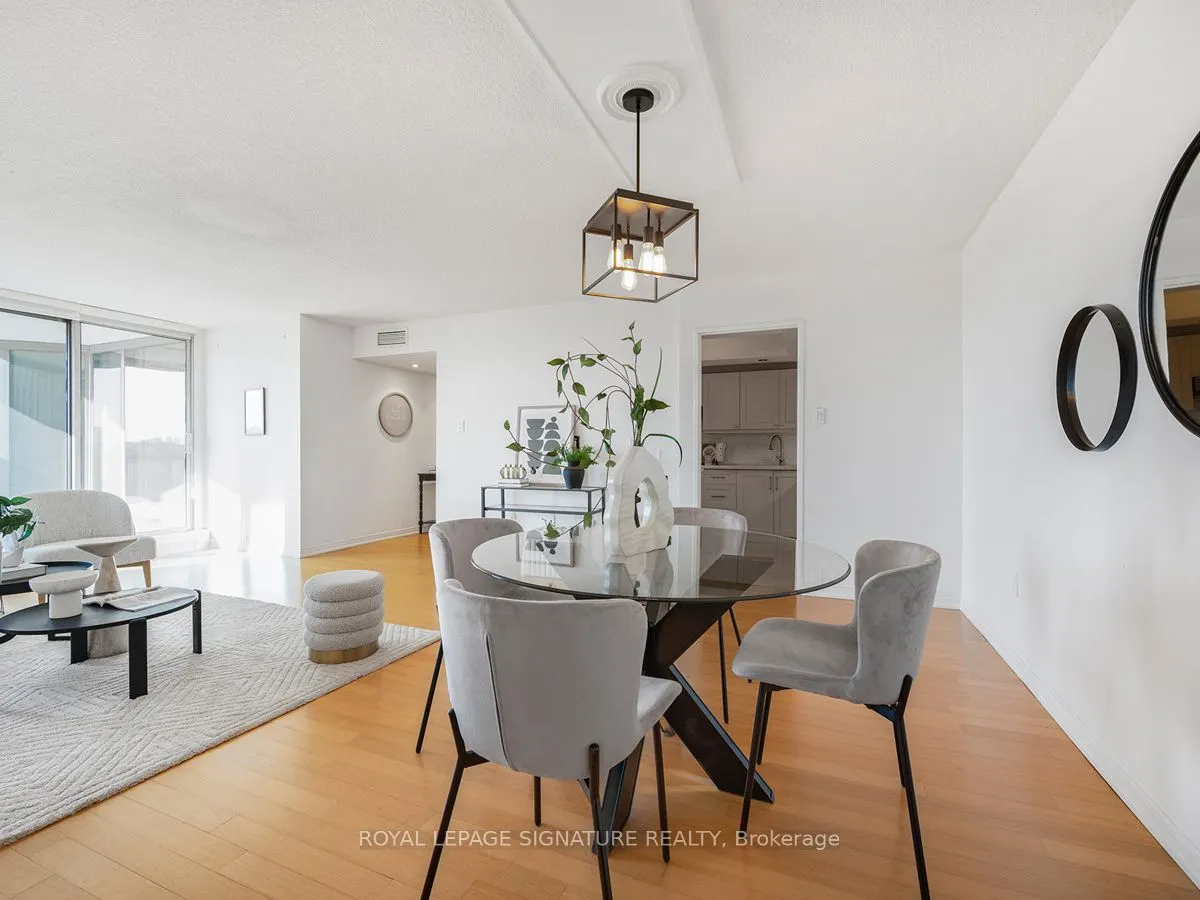 2045 Lake Shore Boulevard W, #1008
