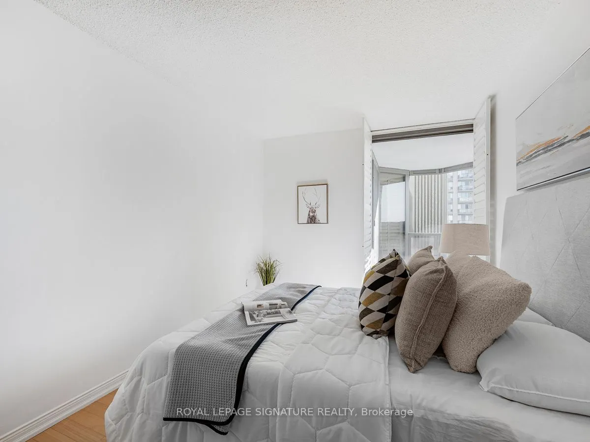 2045 Lake Shore Boulevard W, #1008