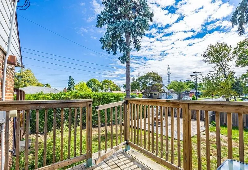 62 Stavely Crescent