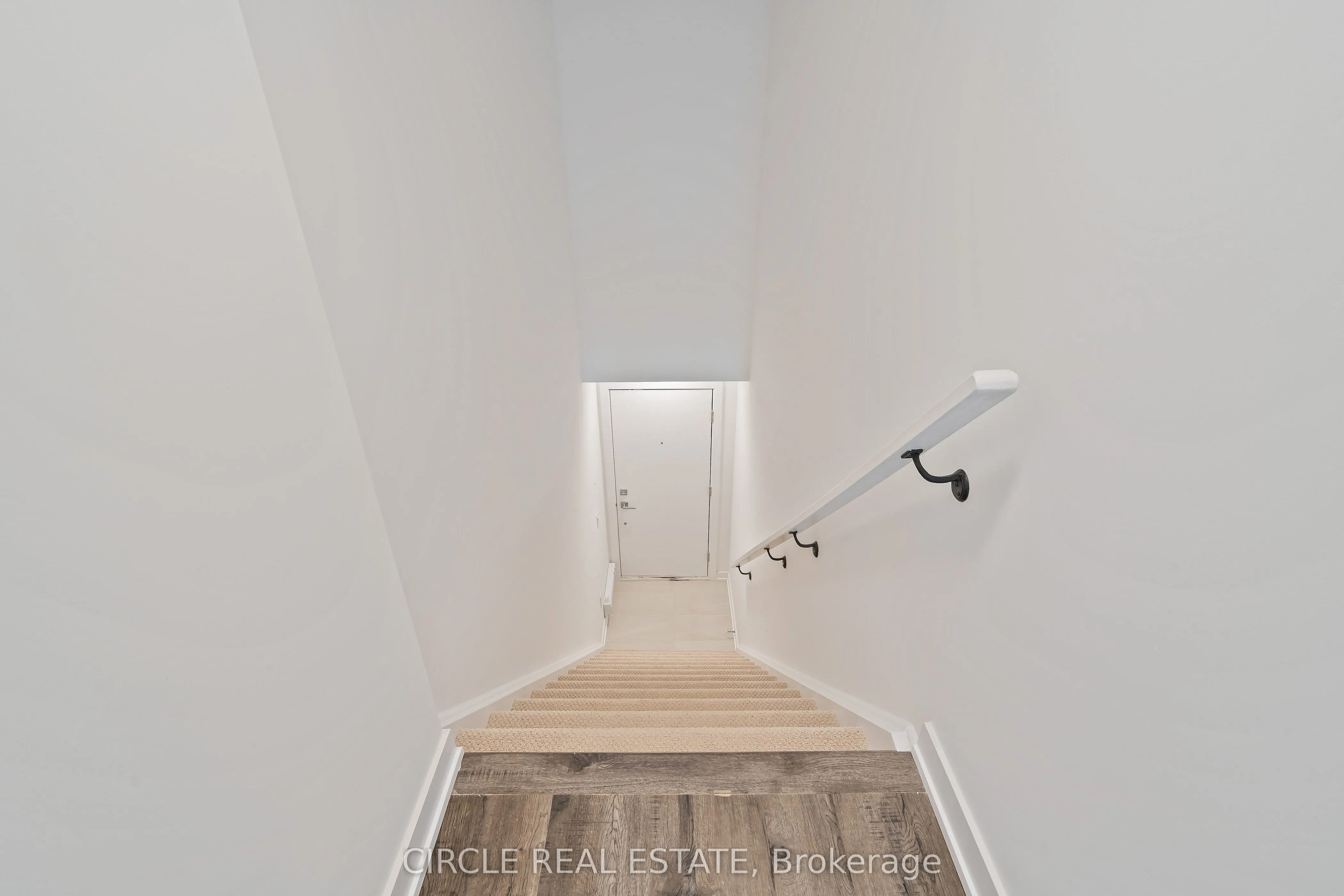 175 Veterans Drive, #20