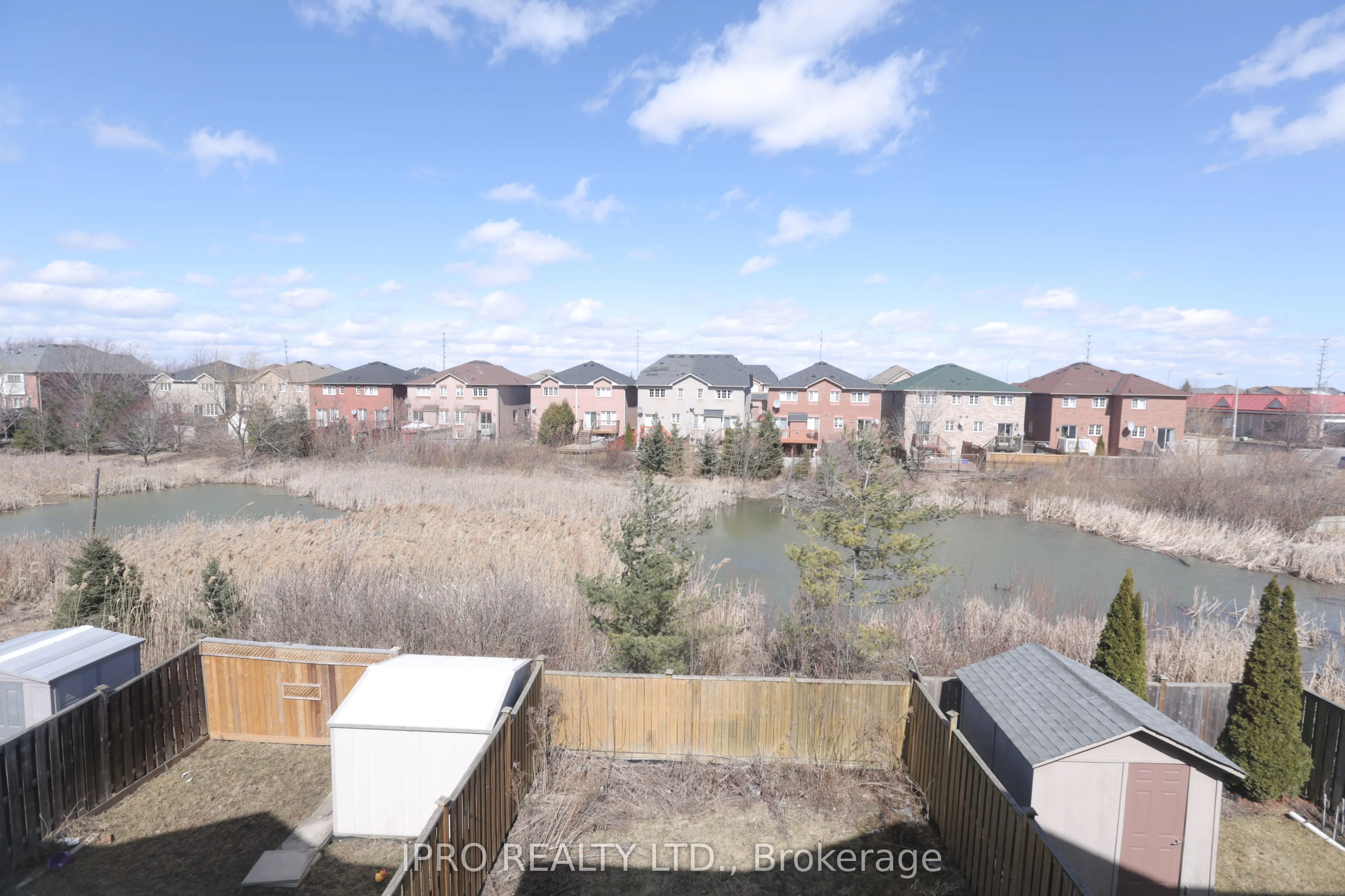 16 Lonestar Crescent