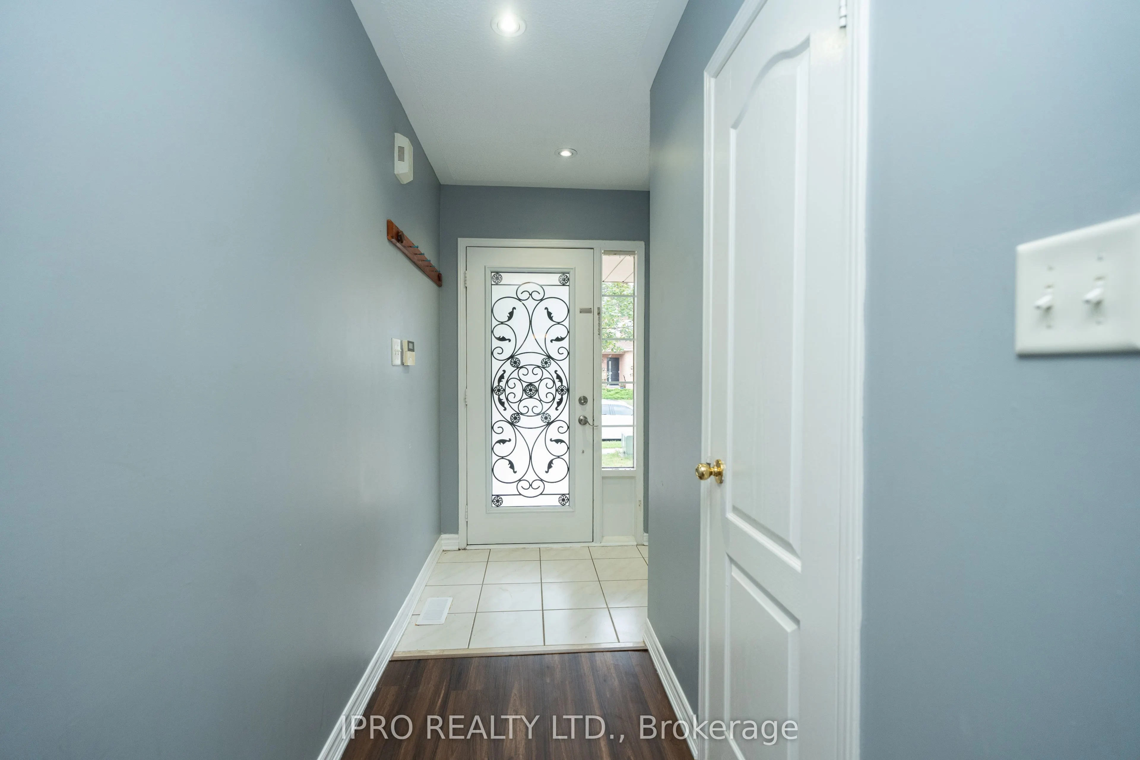 16 Lonestar Crescent