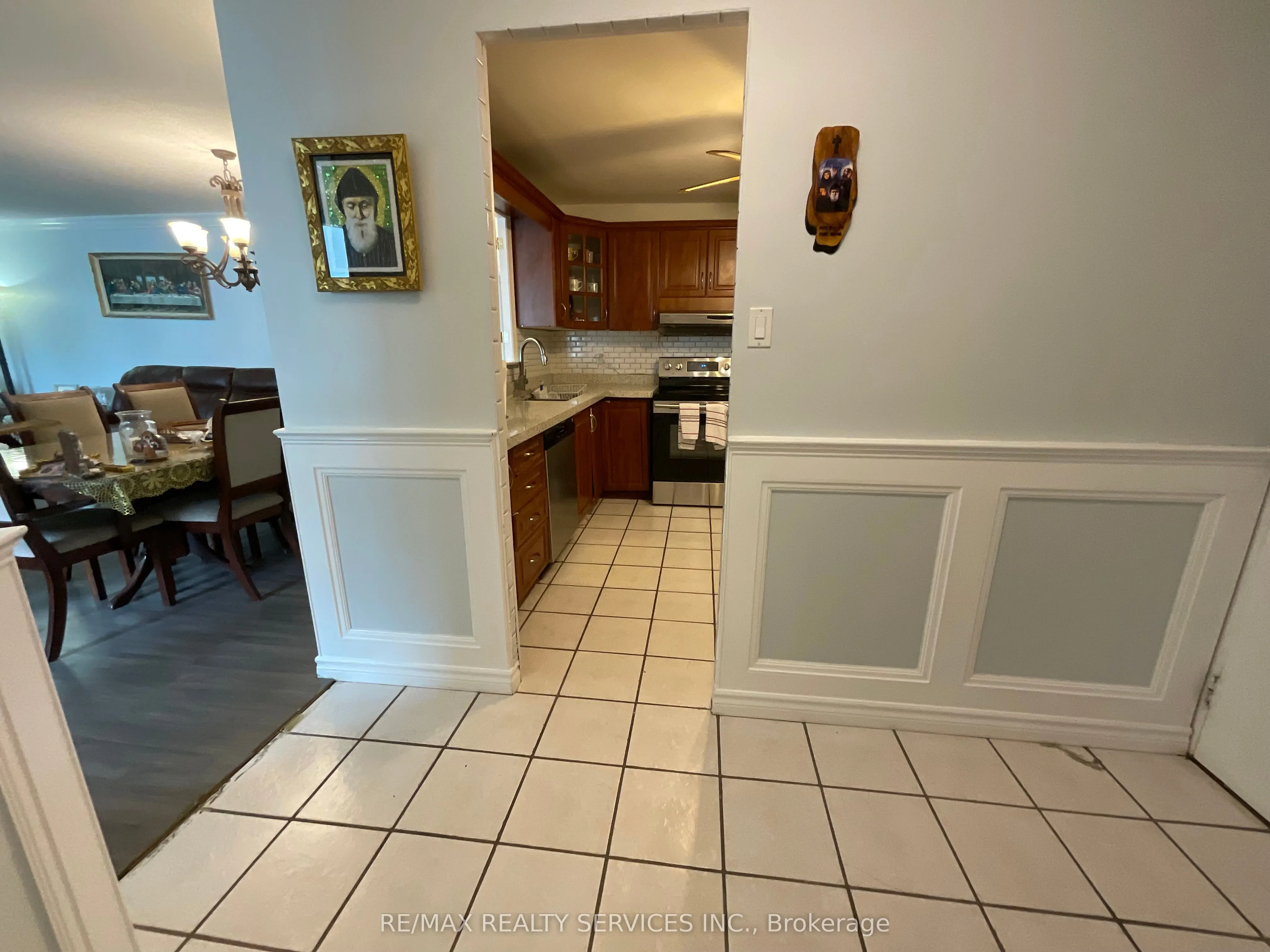 2323 Confederation Parkway, #706