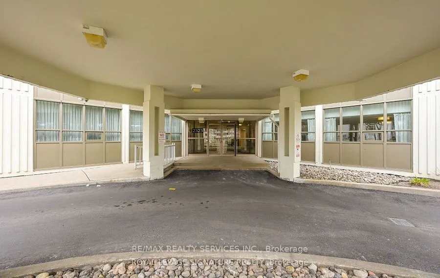 2323 Confederation Parkway, #706