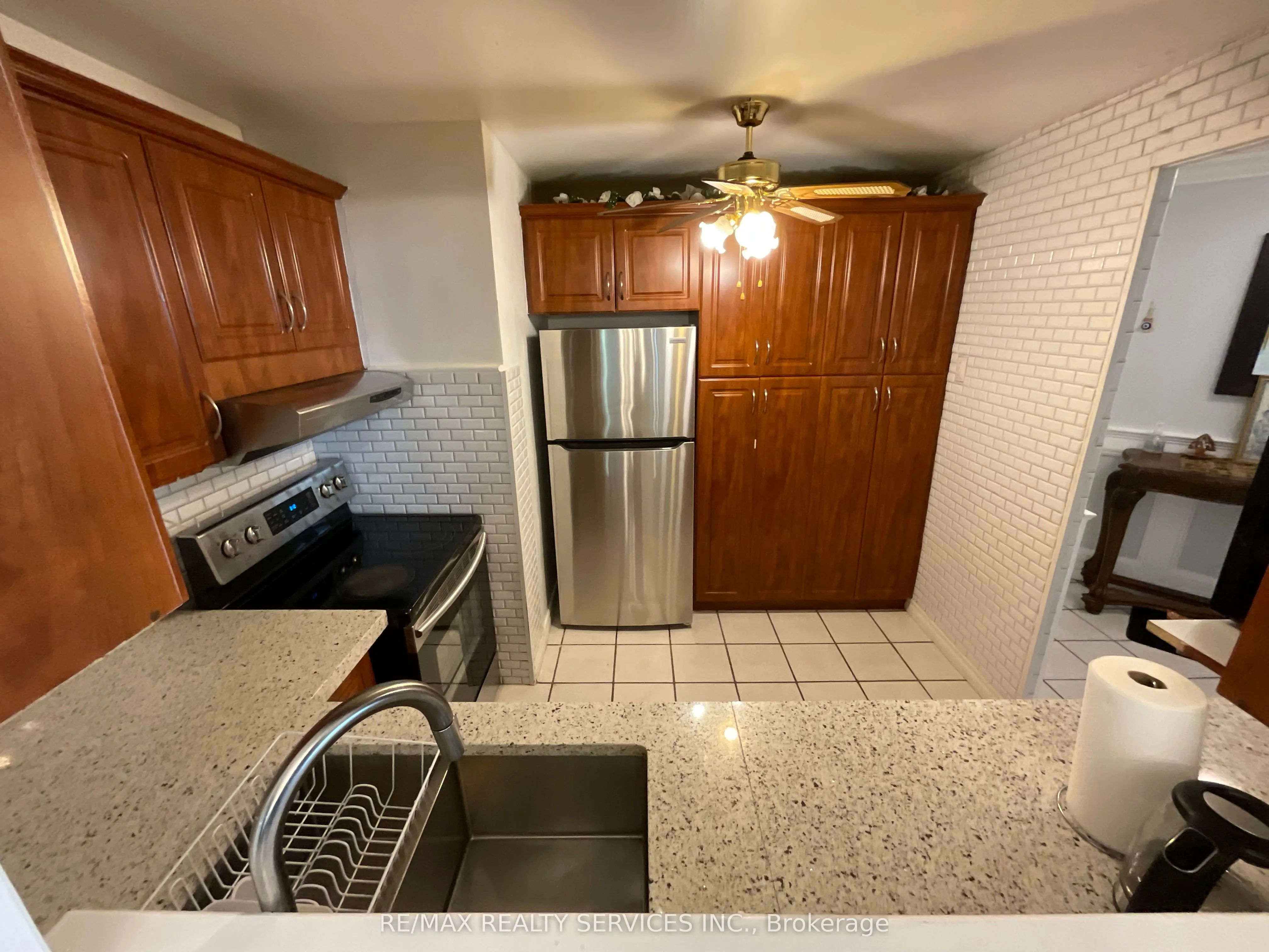 2323 Confederation Parkway, #706