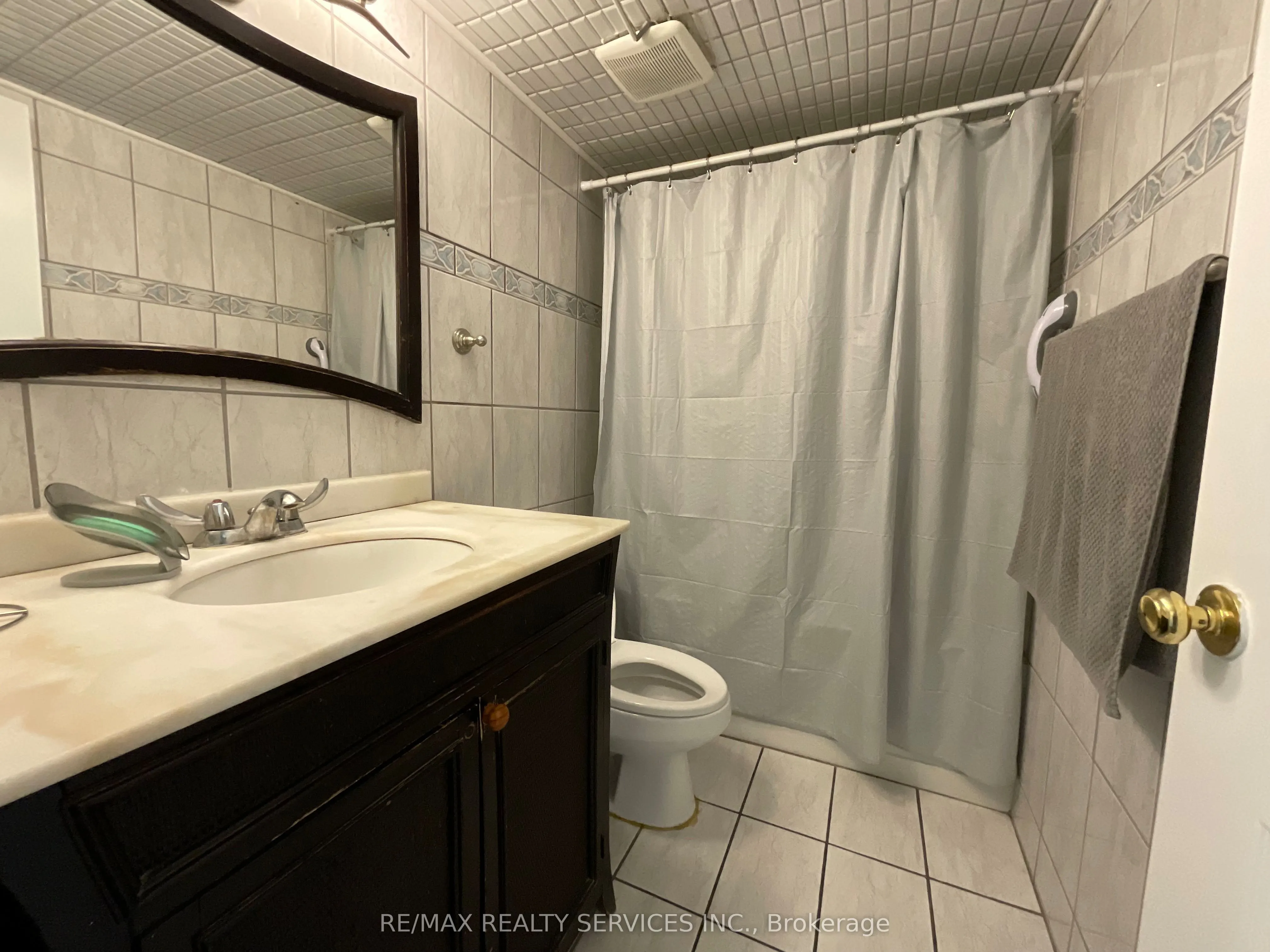 2323 Confederation Parkway, #706