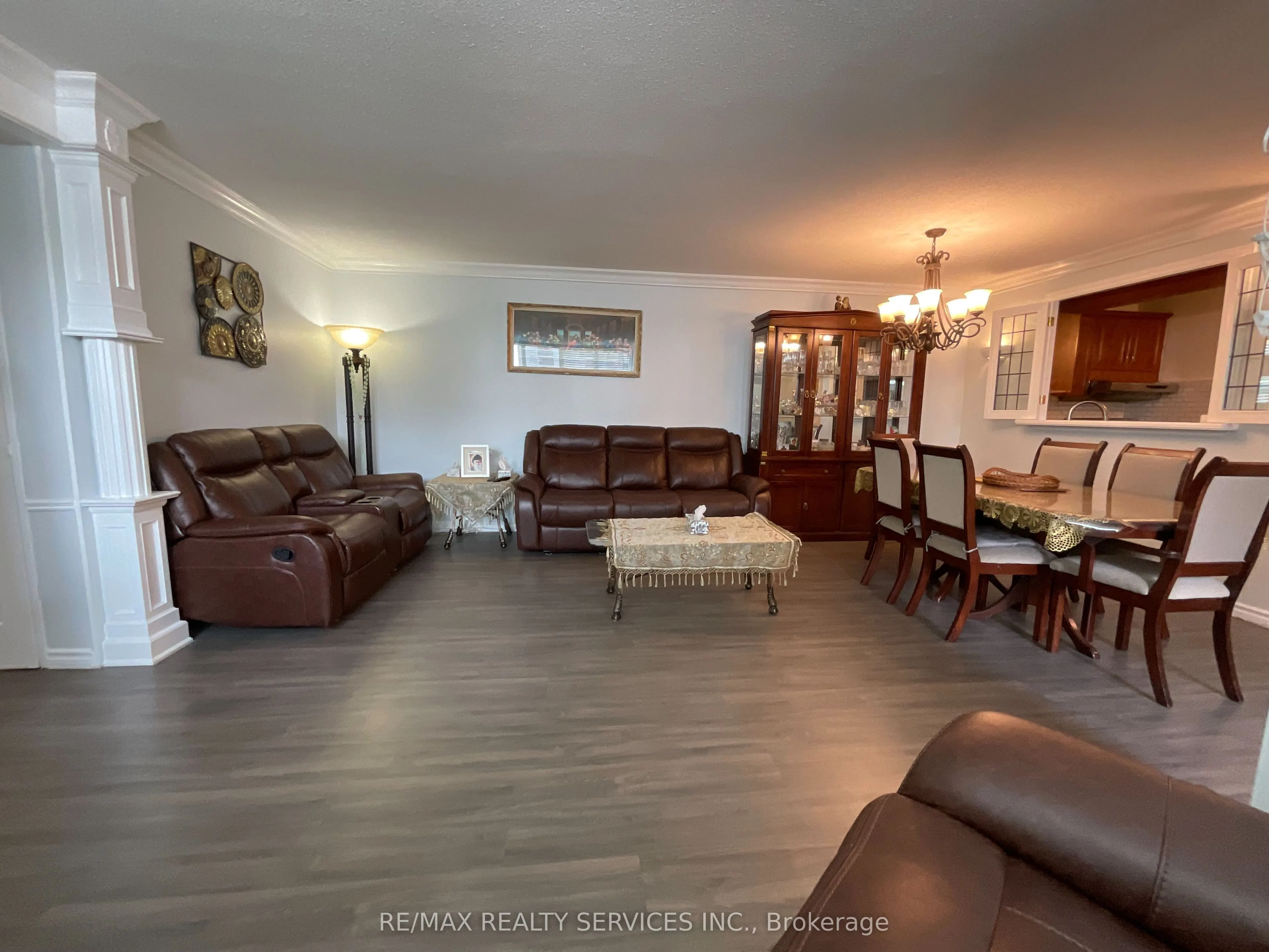 2323 Confederation Parkway, #706