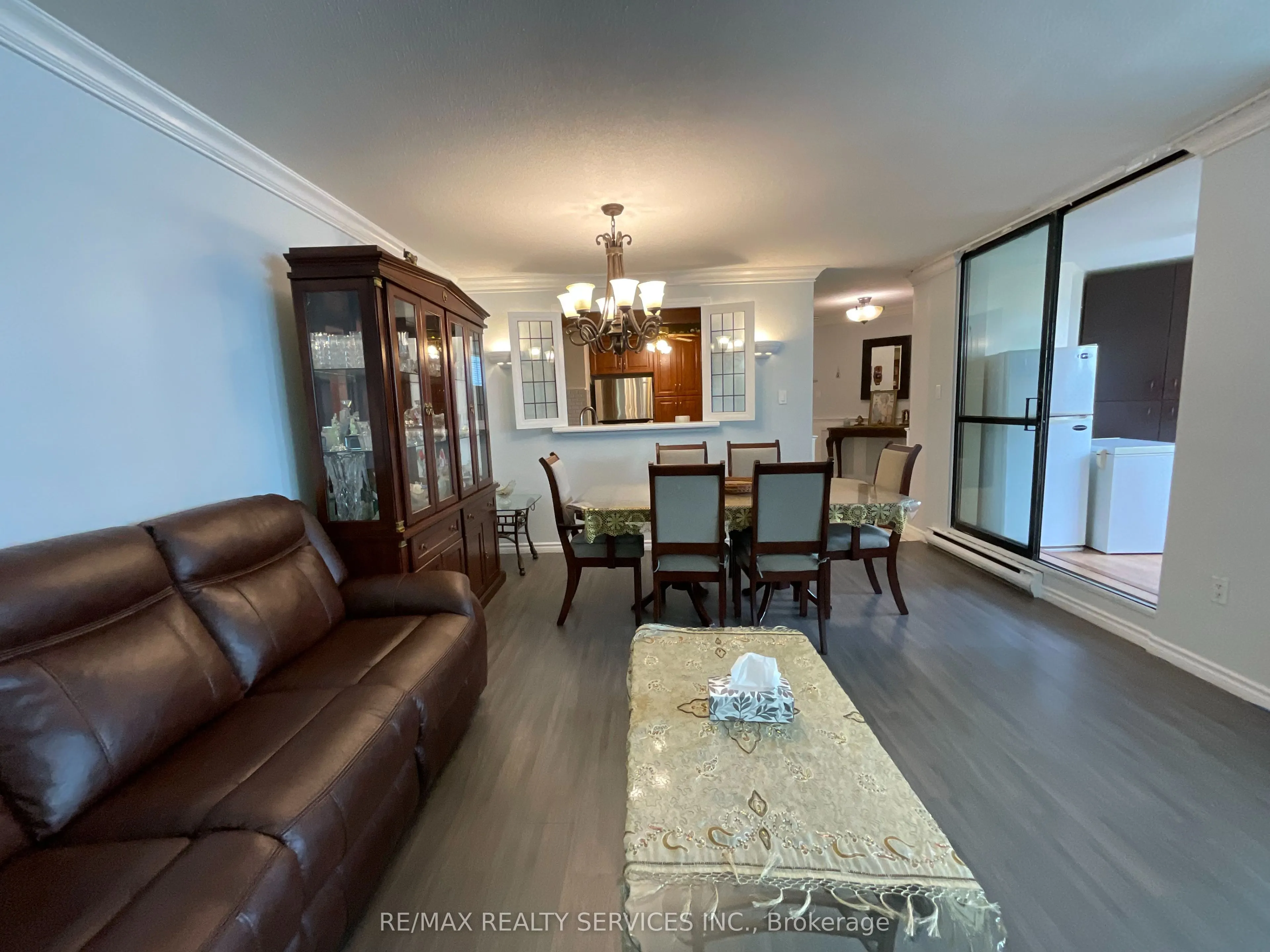 2323 Confederation Parkway, #706