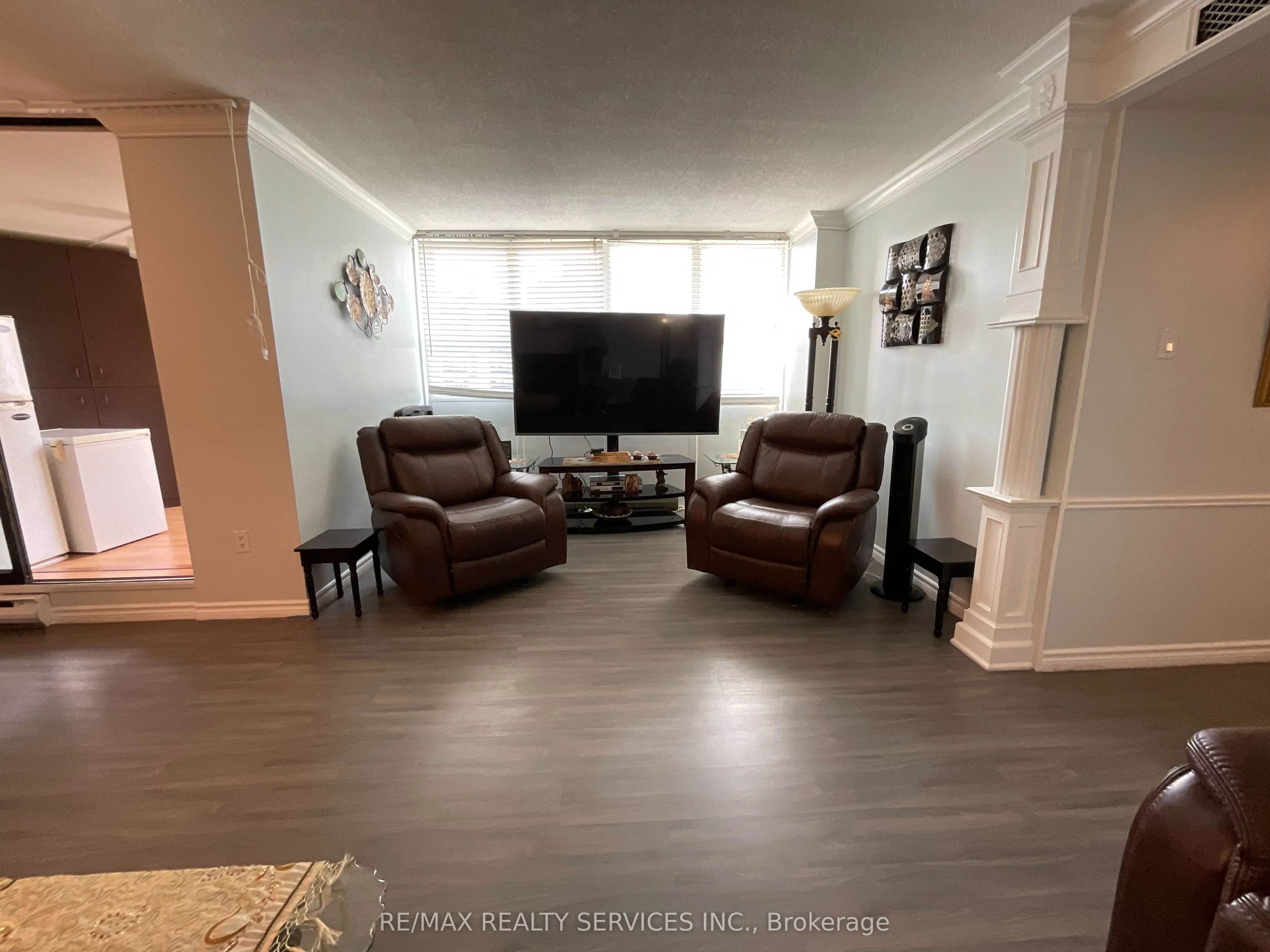 2323 Confederation Parkway, #706