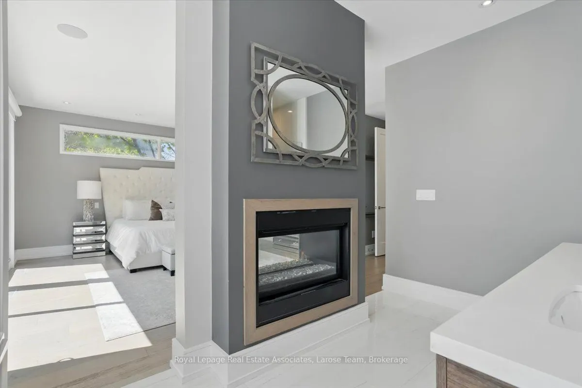 16 Maple Avenue S