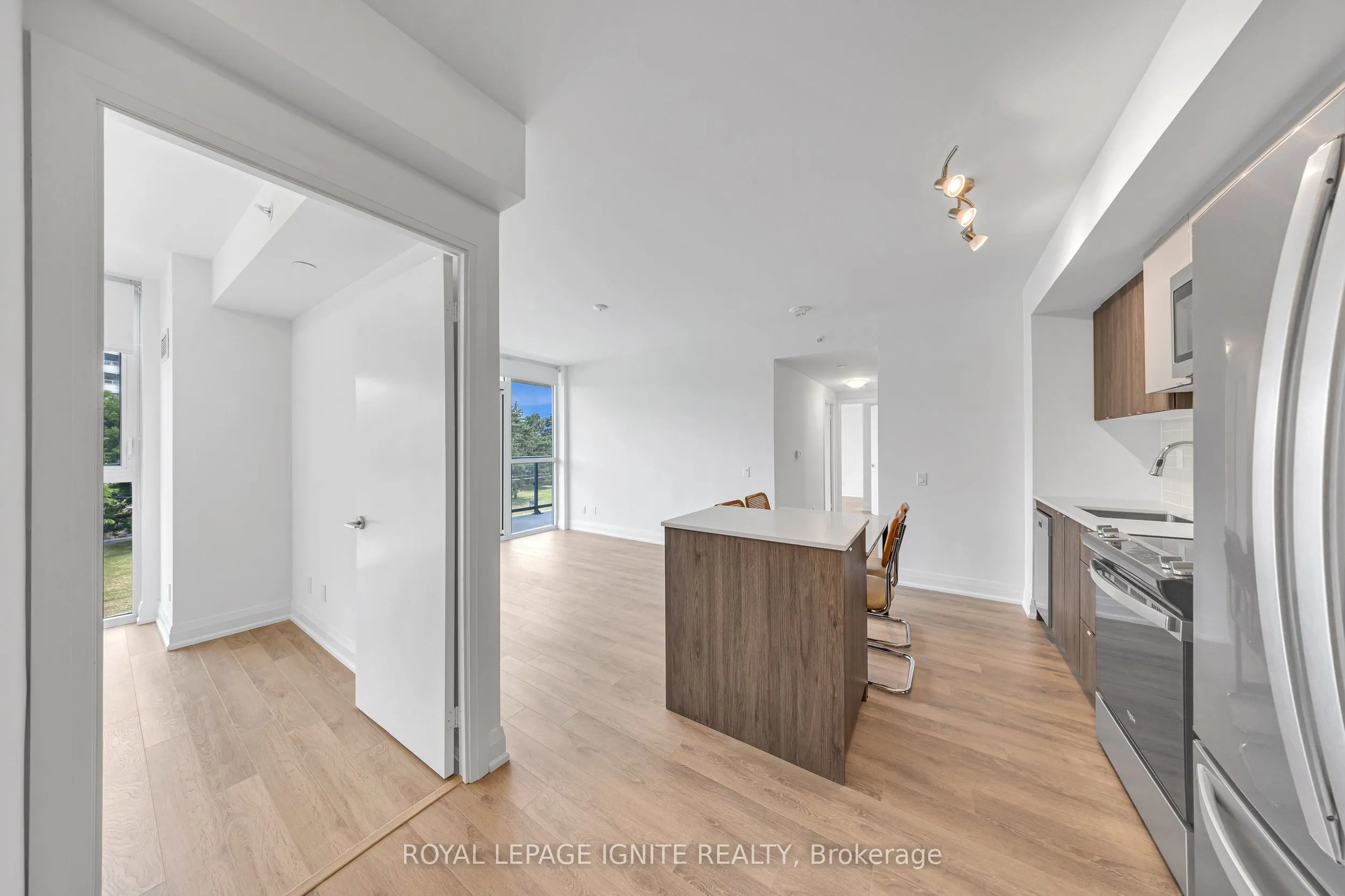 1461 Lawrence Avenue W, #304