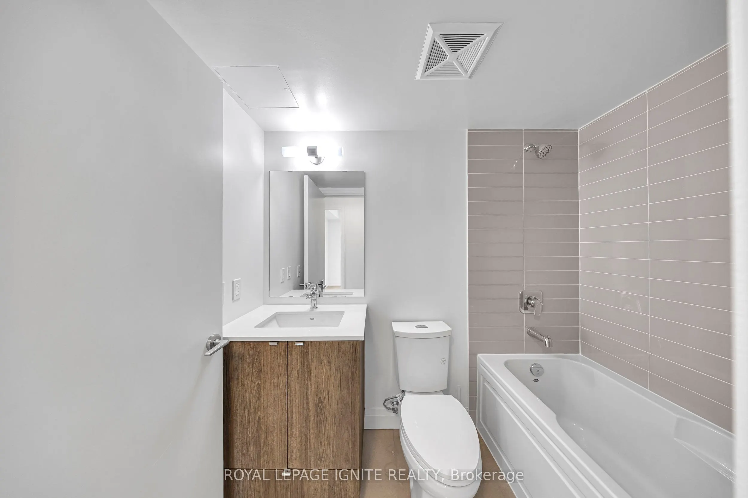 1461 Lawrence Avenue W, #304