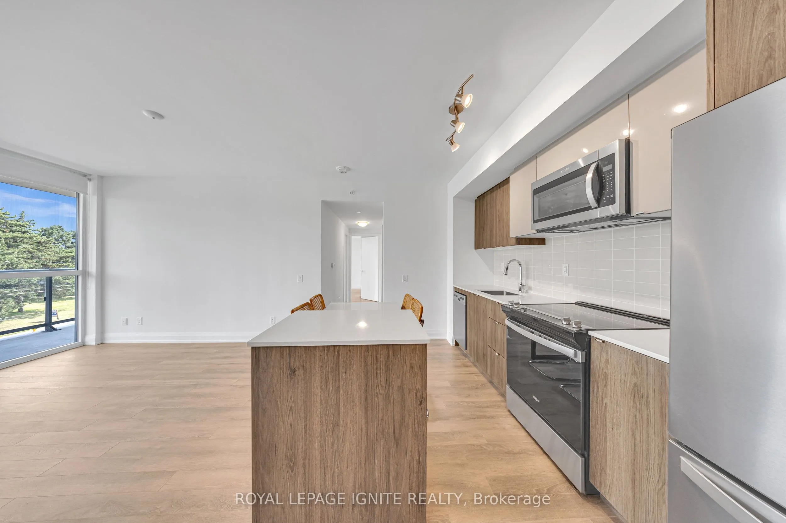 1461 Lawrence Avenue W, #304