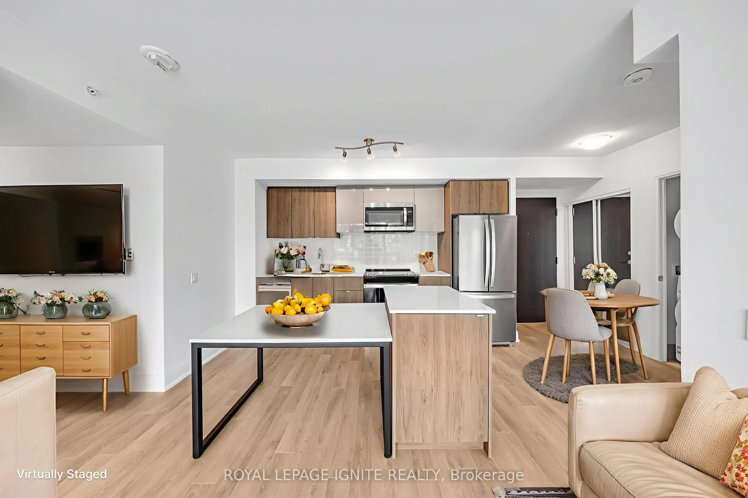 1461 Lawrence Avenue W, #304