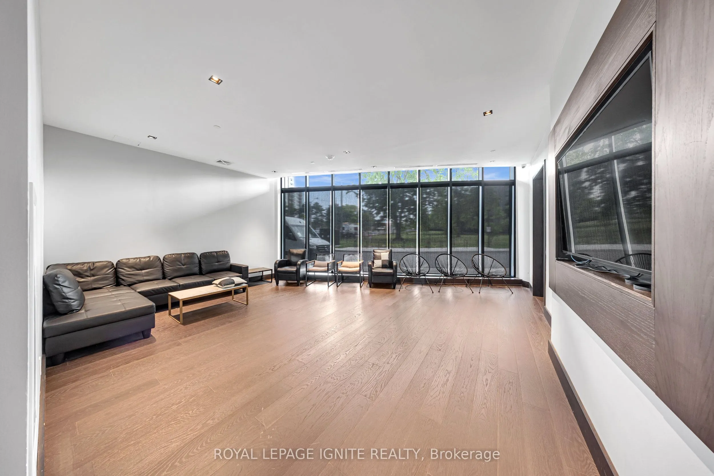 1461 Lawrence Avenue W, #304