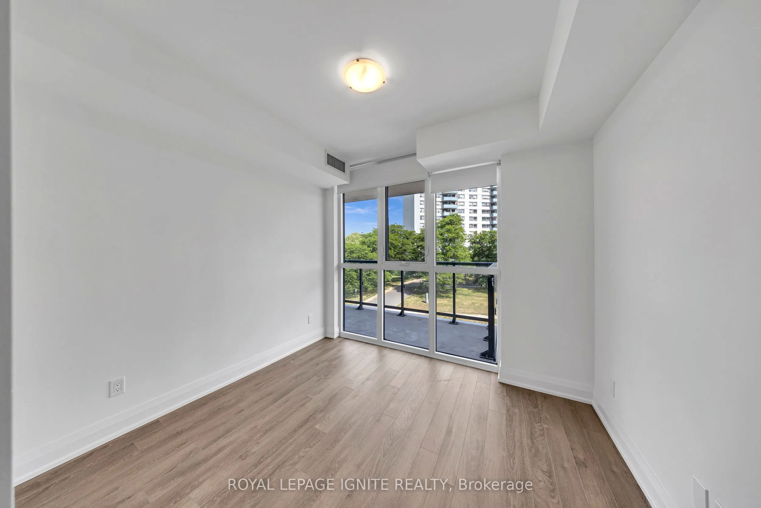 1461 Lawrence Avenue W, #304