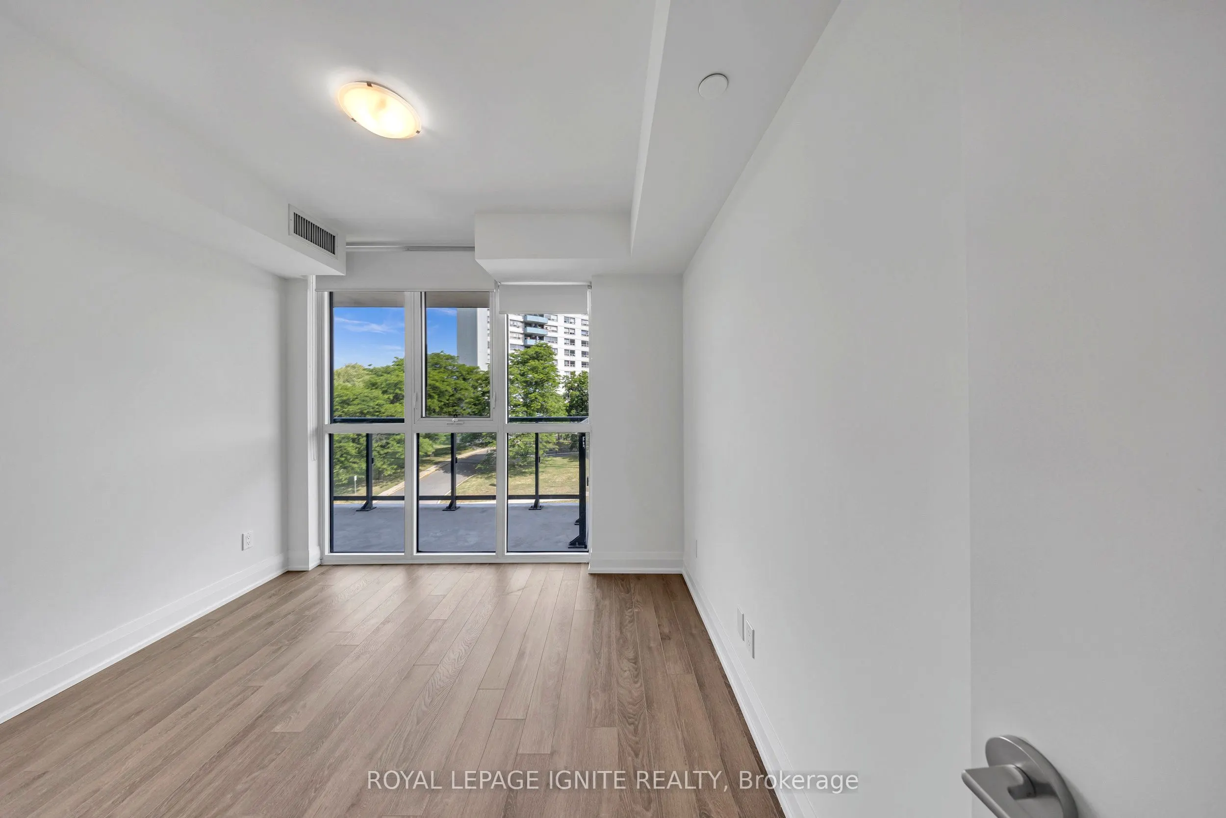 1461 Lawrence Avenue W, #304