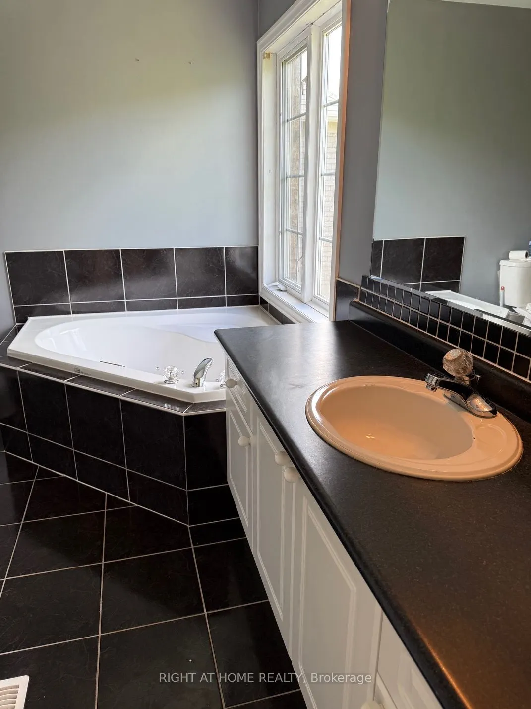 2499 Scotch Pine Drive