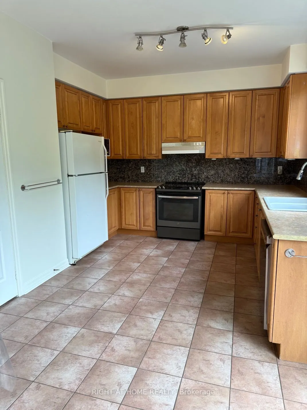 2499 Scotch Pine Drive