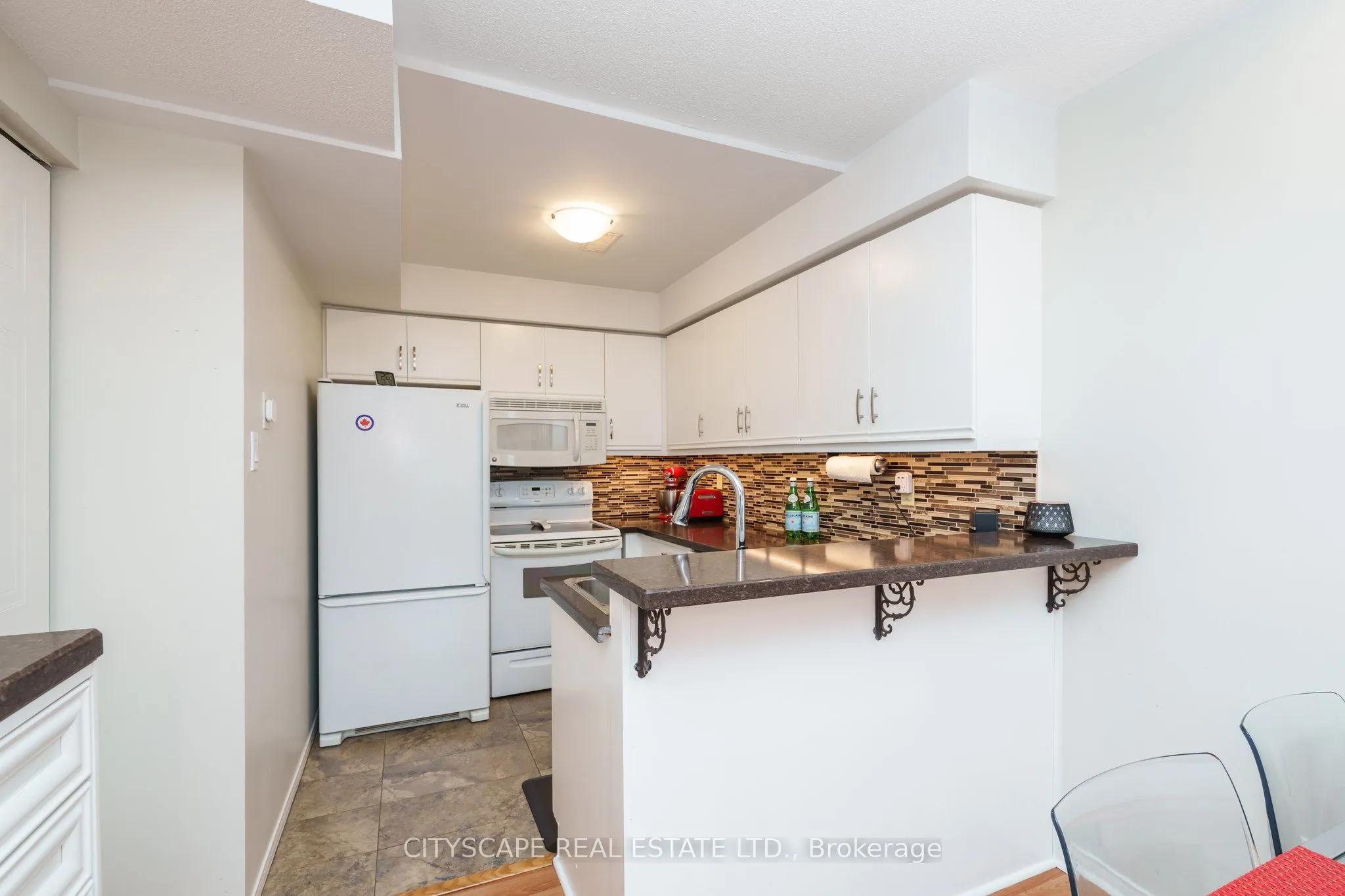11 Robert Lane, #A