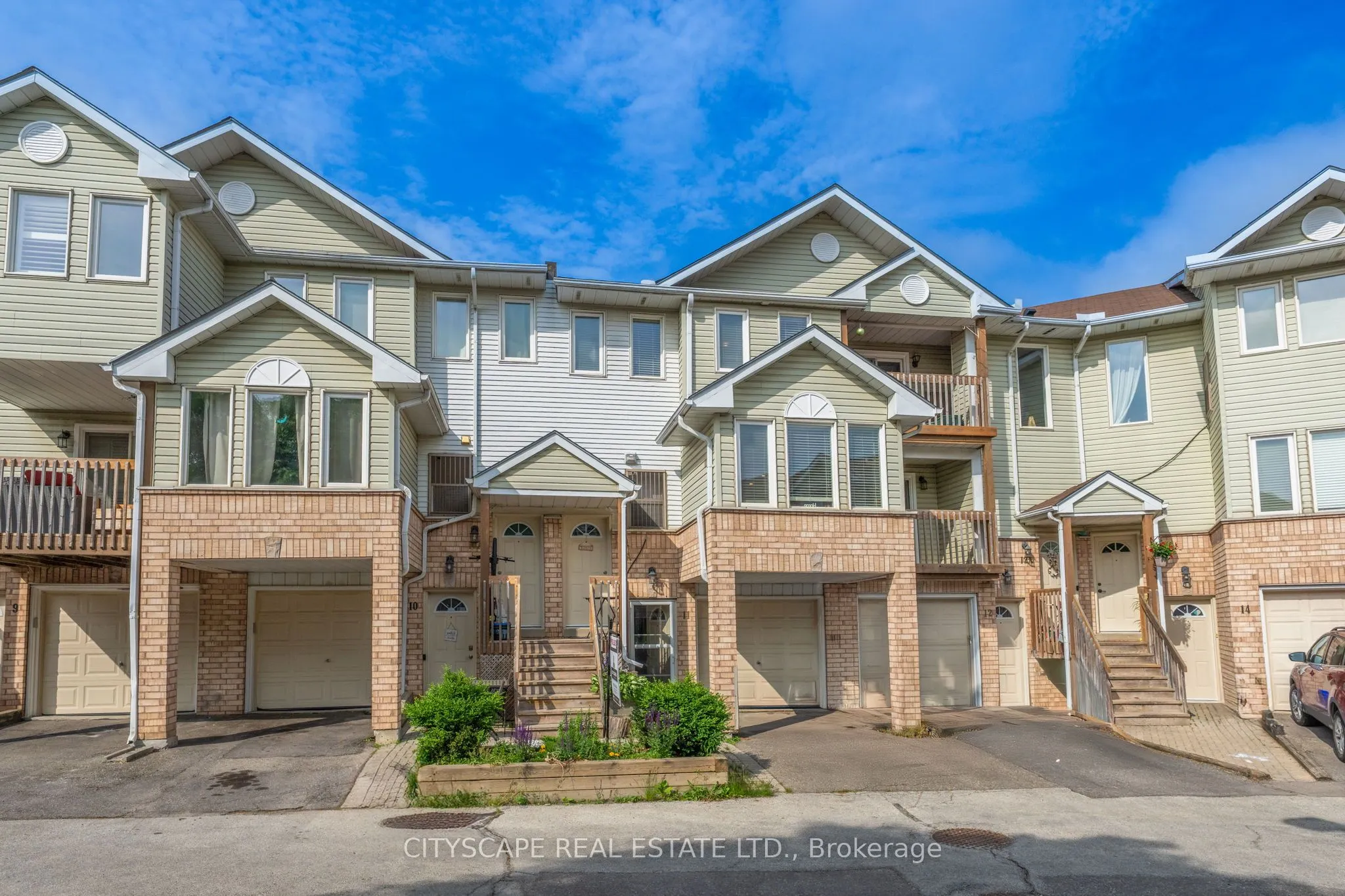 11 Robert Lane, #A