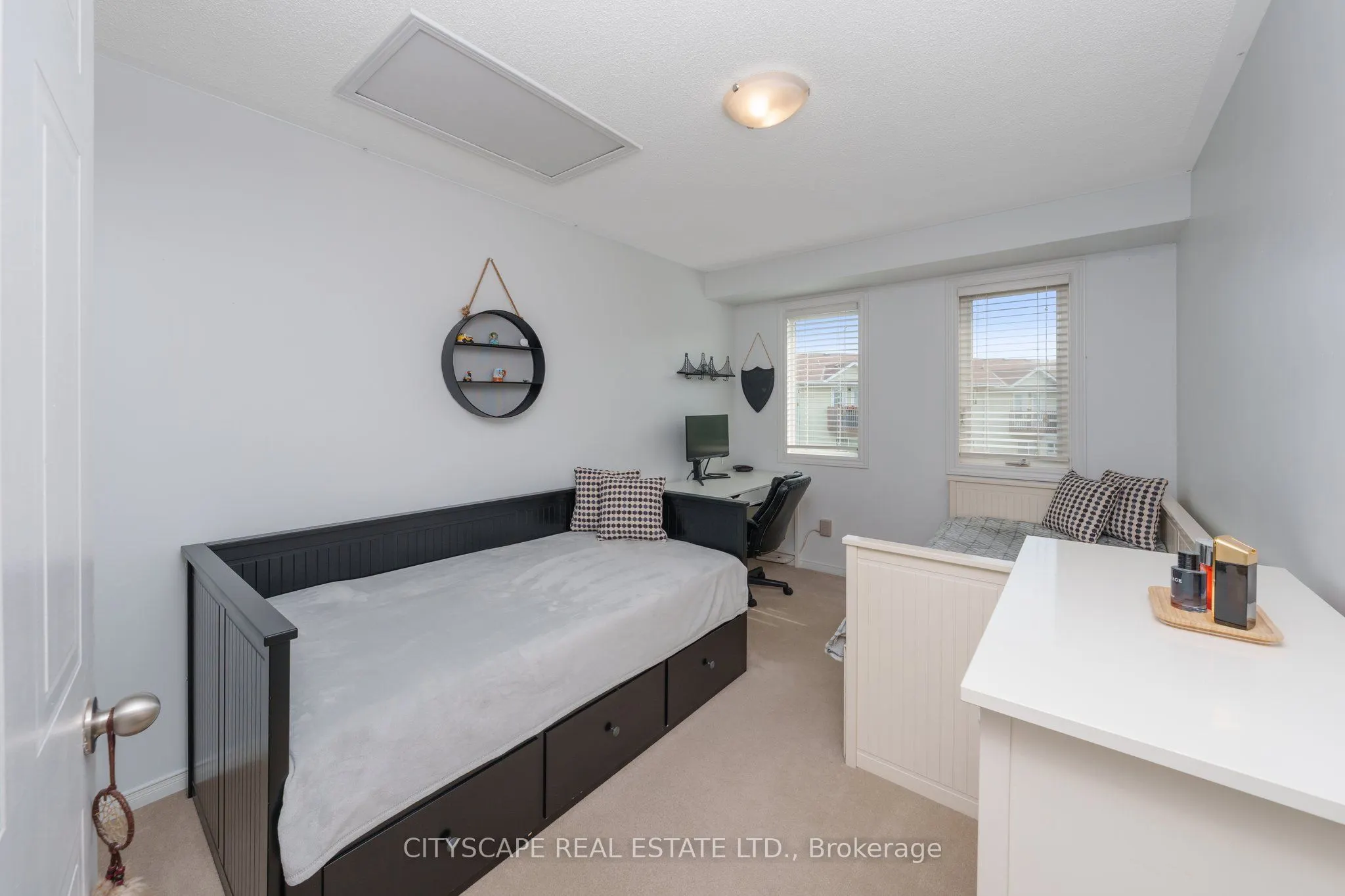 11 Robert Lane, #A