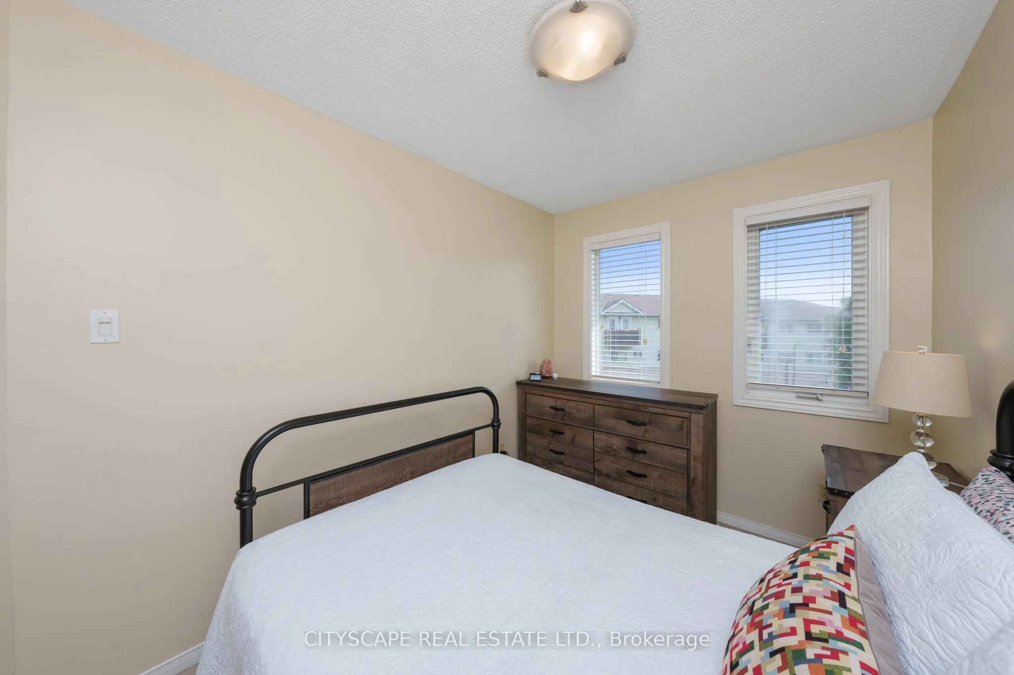 11 Robert Lane, #A