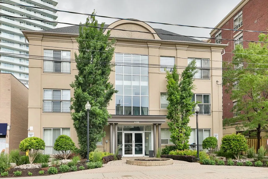 4198 Dundas Street W, #102