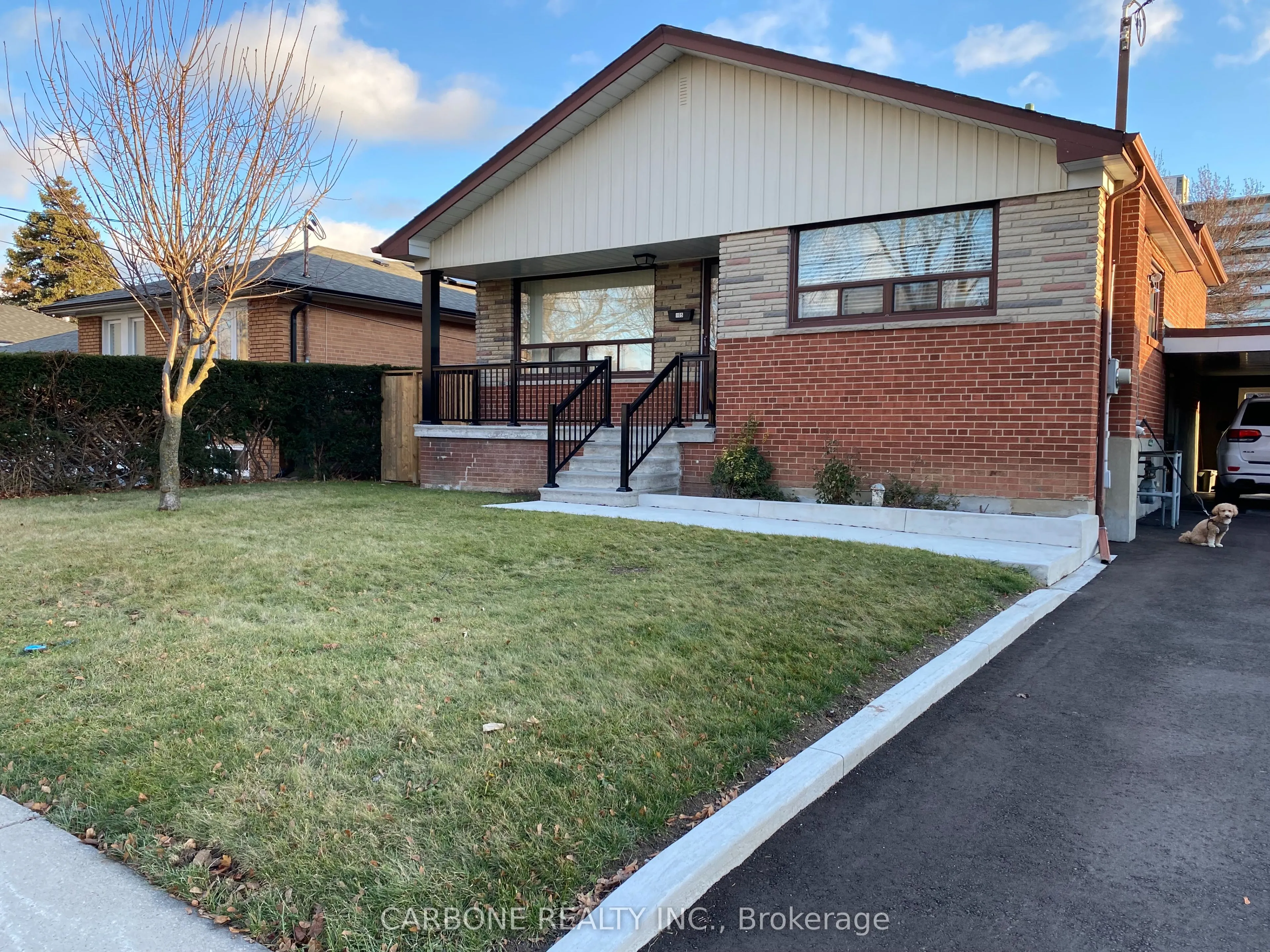 105 Hallsport Crescent
