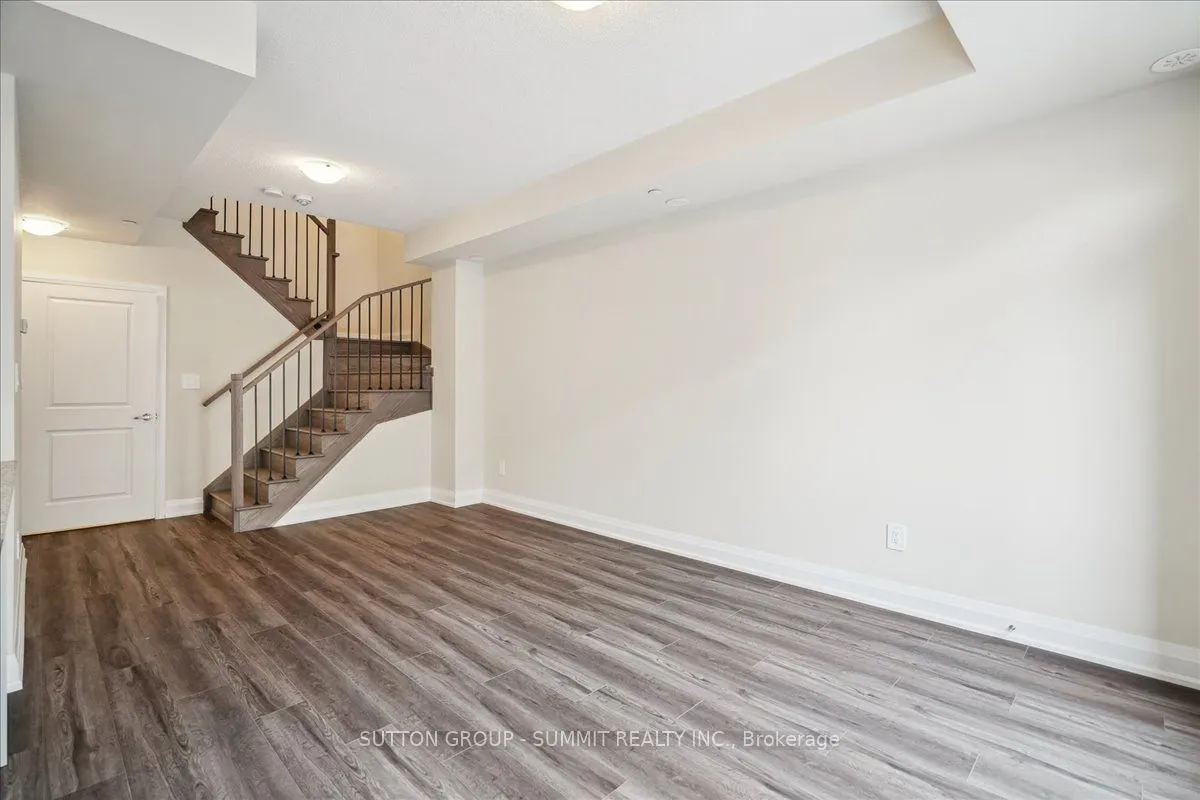 1593 ROSE Way, #105