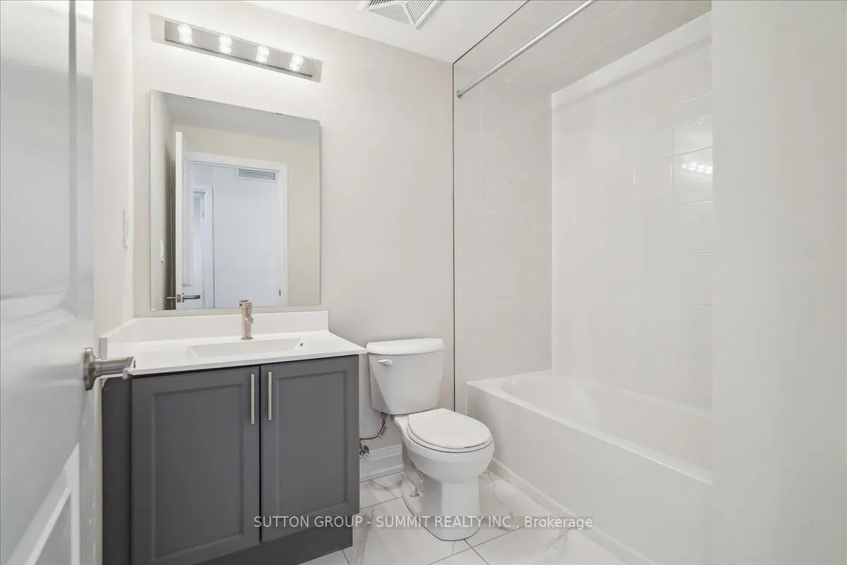 1593 ROSE Way, #105