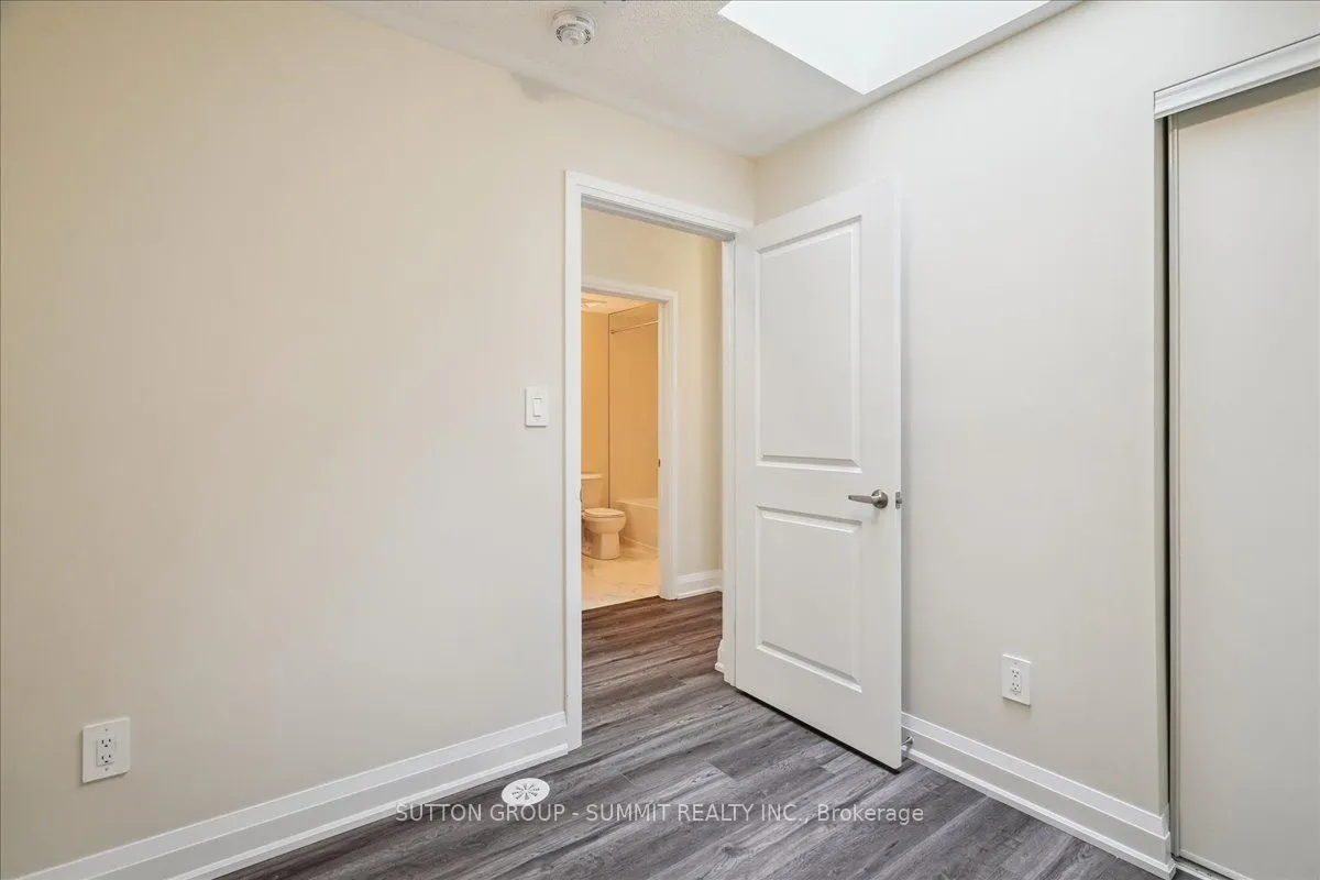 1593 ROSE Way, #105