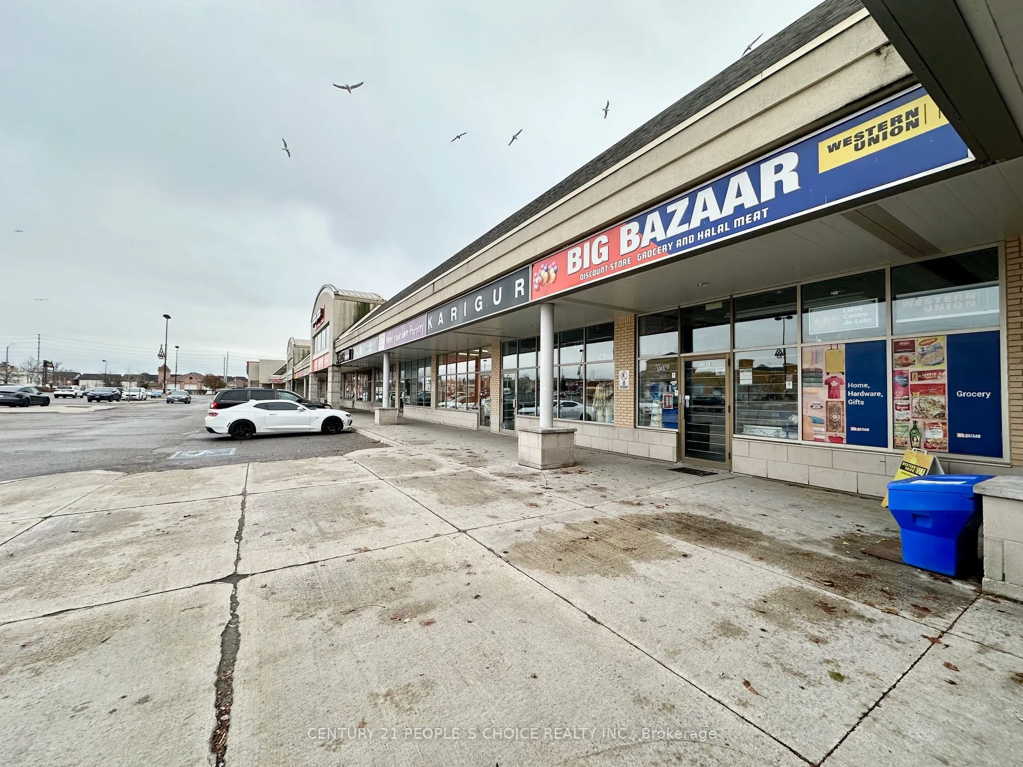 5602 Tenth Line W, #120,121