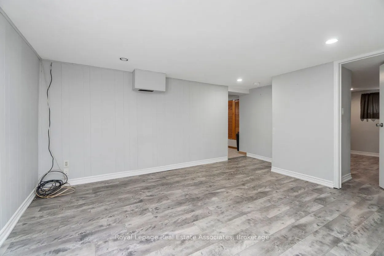 64 Eaglewood Boulevard