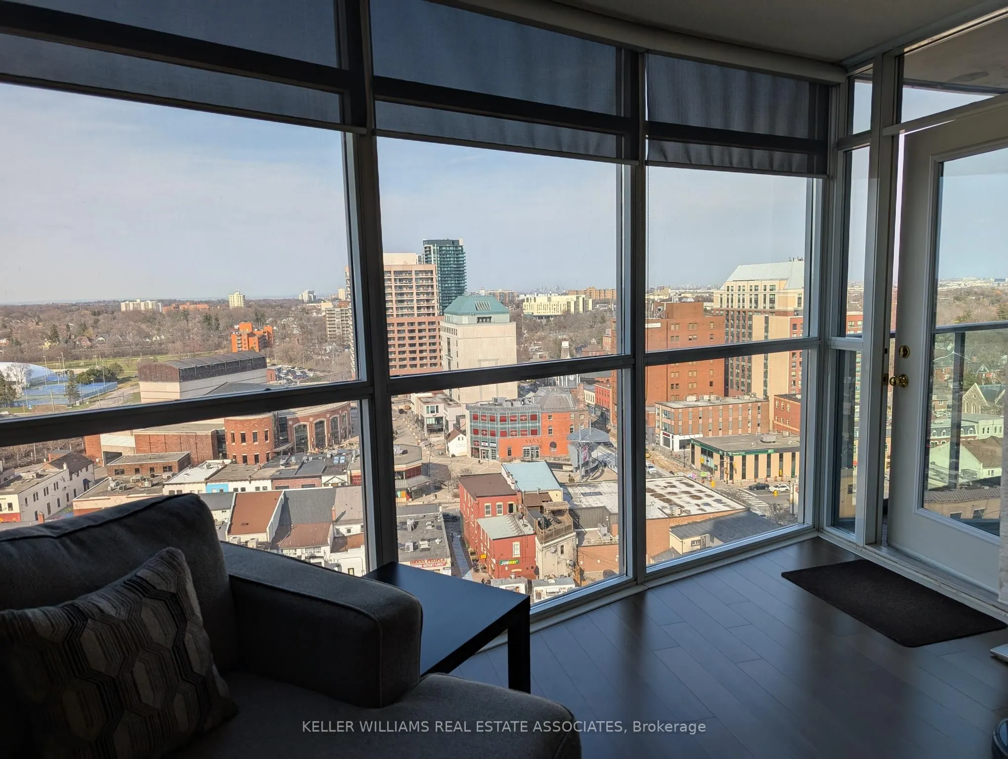 9 George Street N, #1603