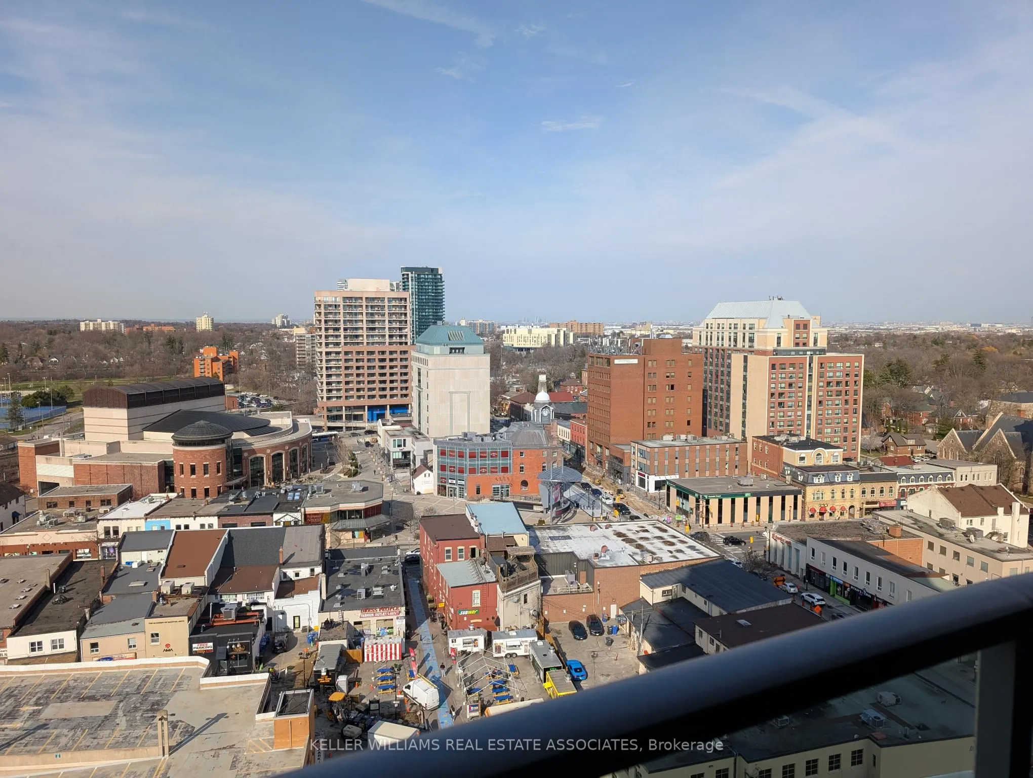 9 George Street N, #1603