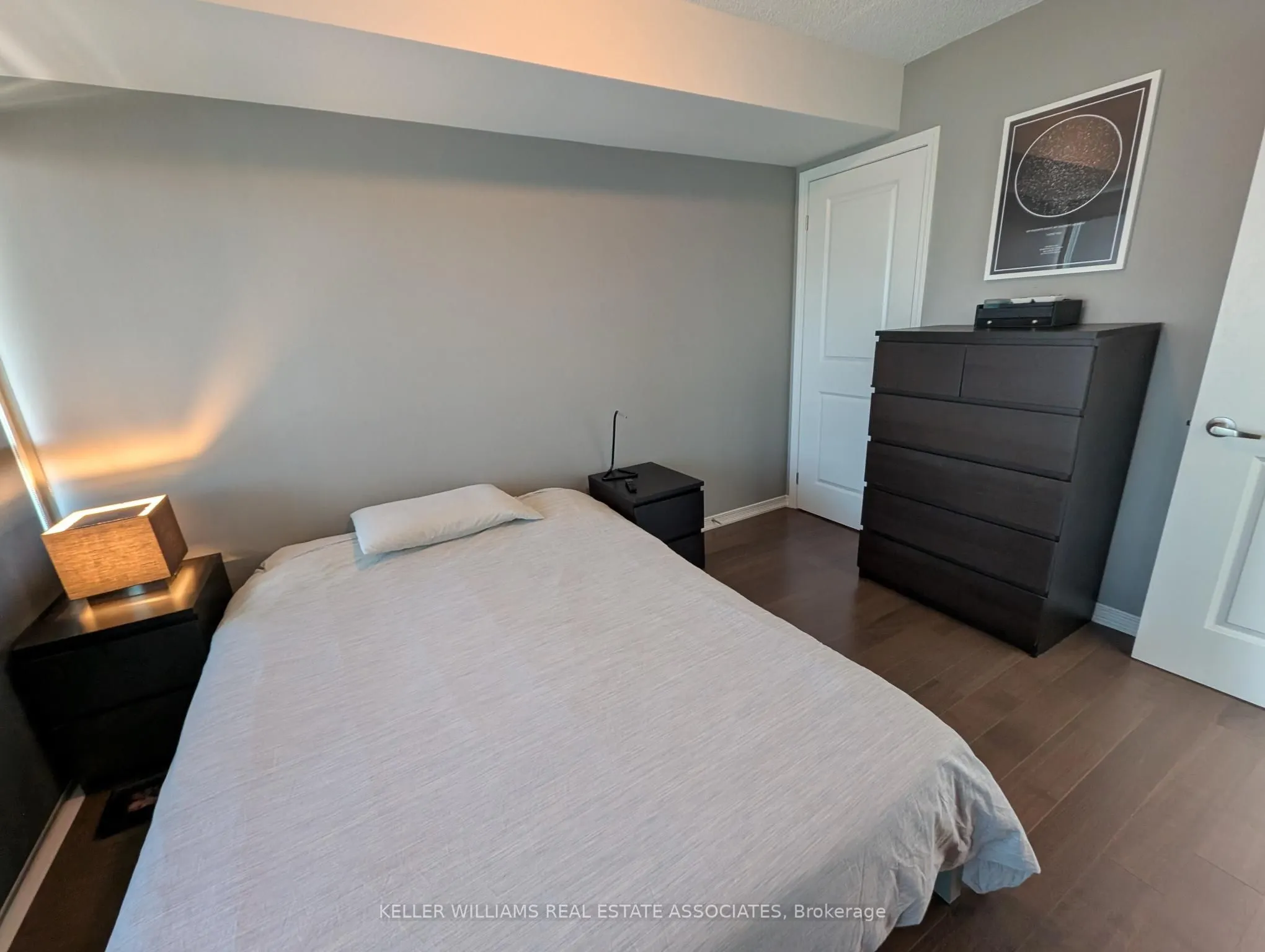 9 George Street N, #1603