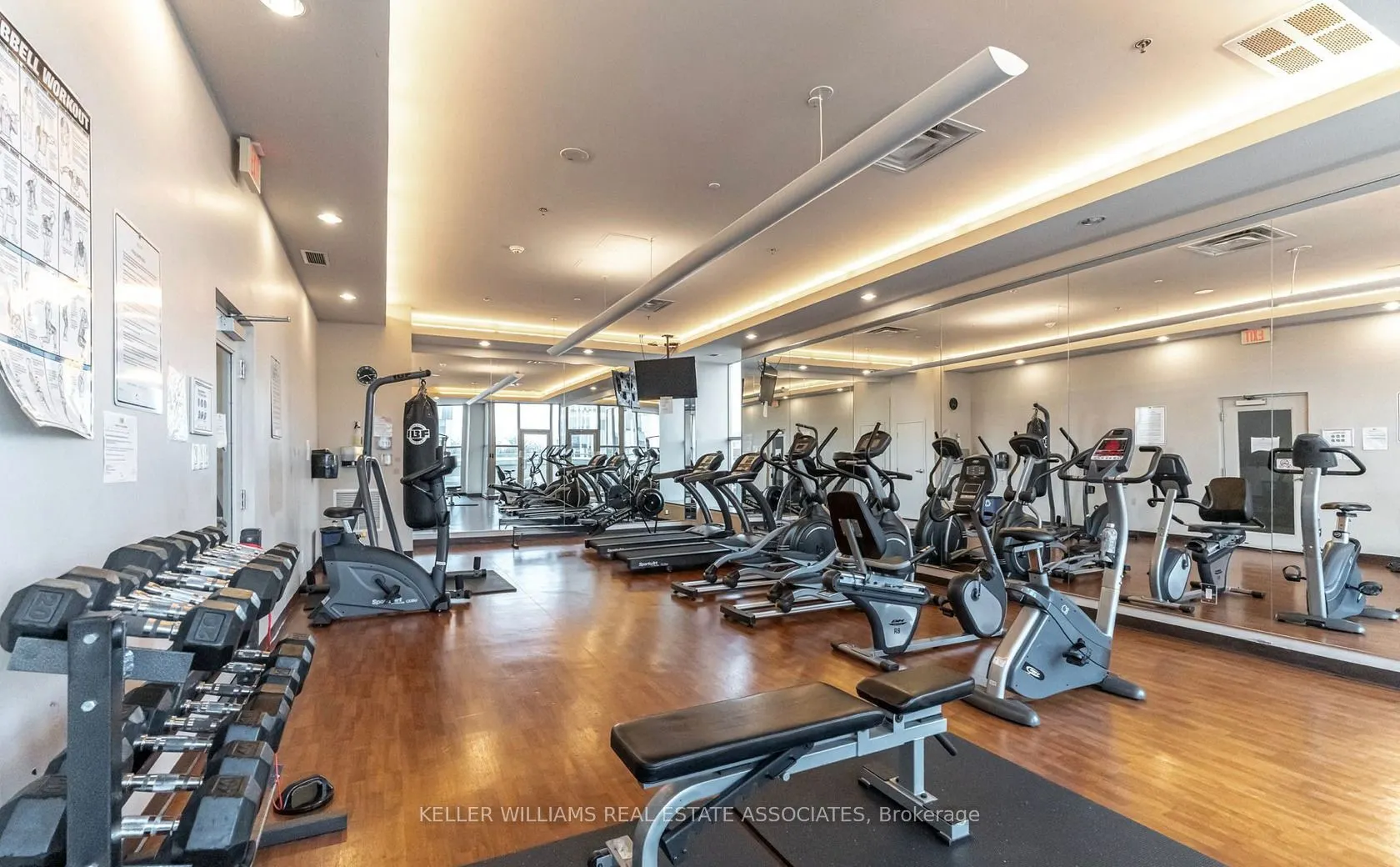 9 George Street N, #1603