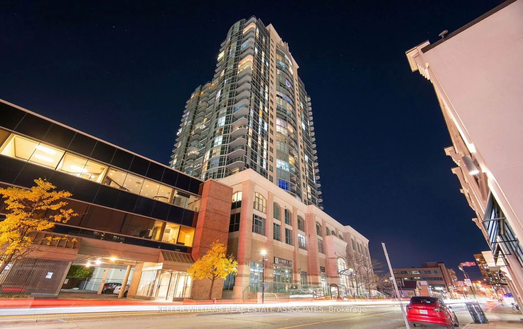 9 George Street N, #1603
