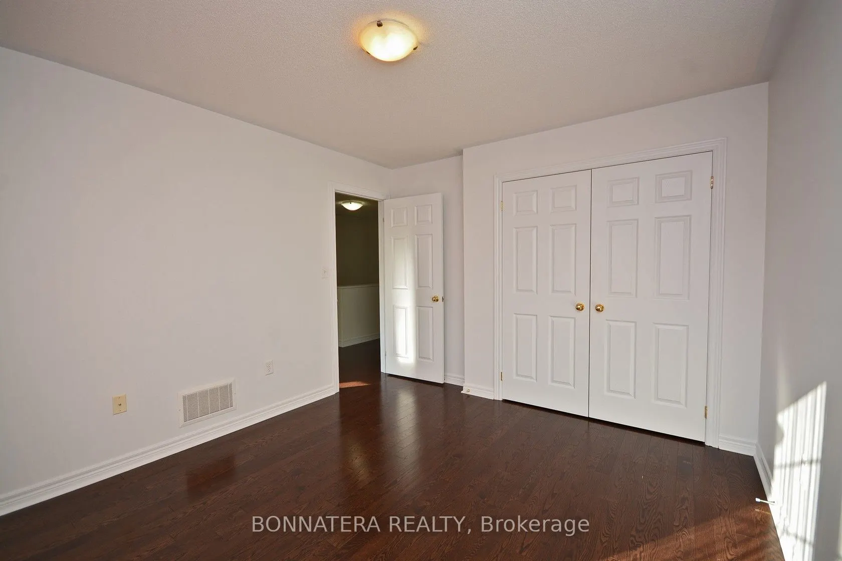 3275 Stalybridge Drive, #19