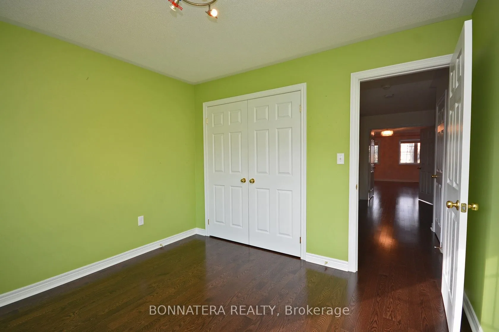 3275 Stalybridge Drive, #19