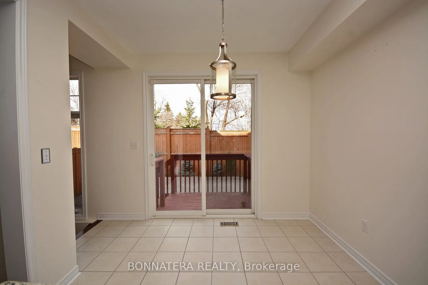 3275 Stalybridge Drive, #19