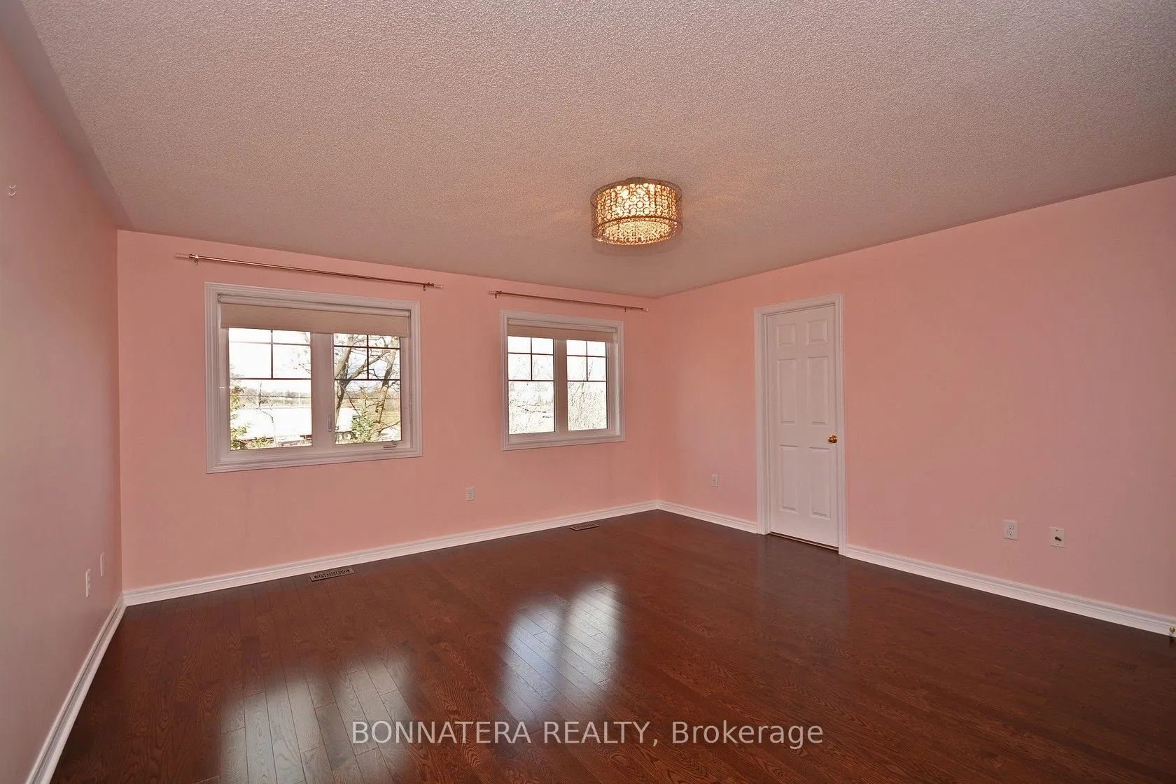 3275 Stalybridge Drive, #19