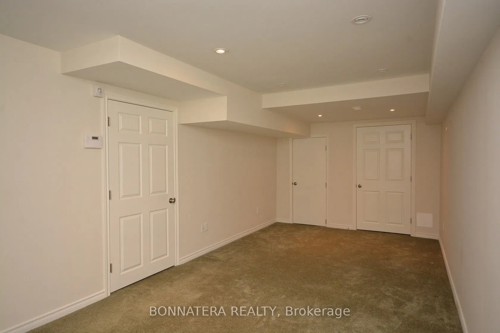 3275 Stalybridge Drive, #19