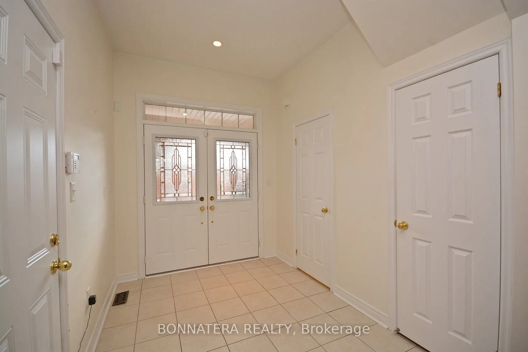3275 Stalybridge Drive, #19