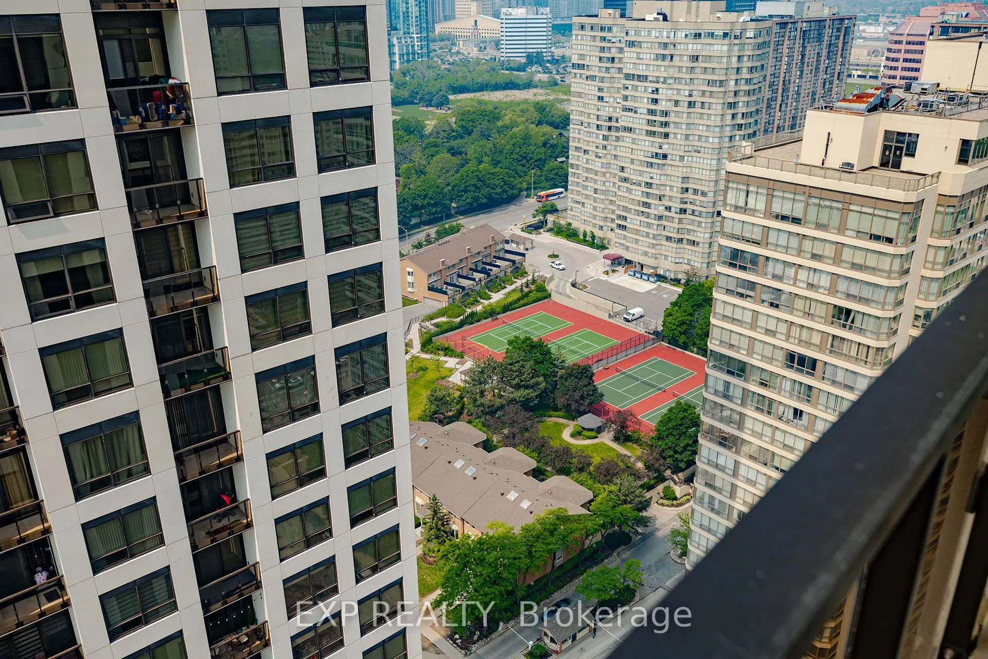 30 Elm Drive W, #2508